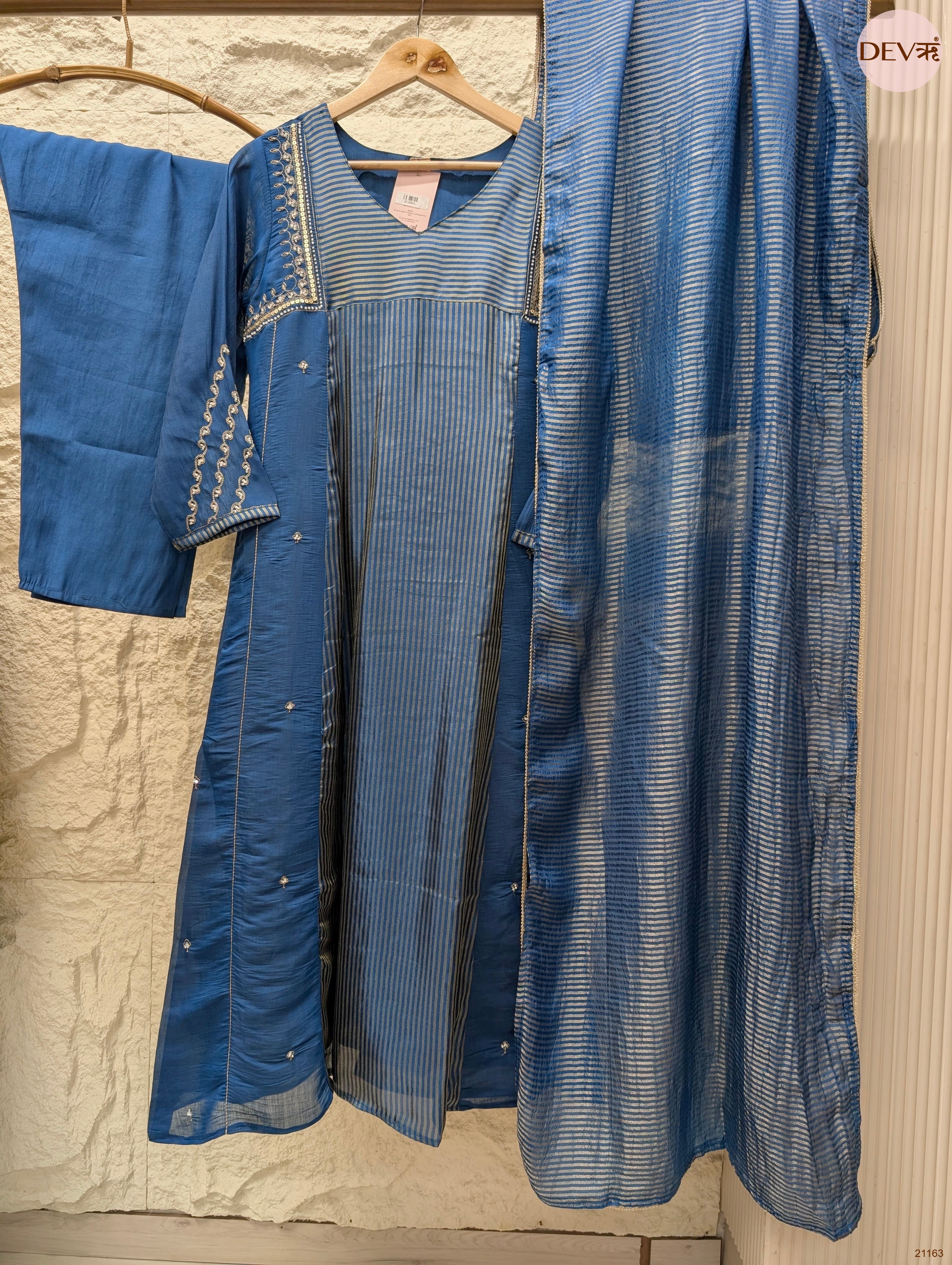 Neelambara Mul Chanderi Embroidered Blue 3-Piece Set (Devri – D.No 21163)