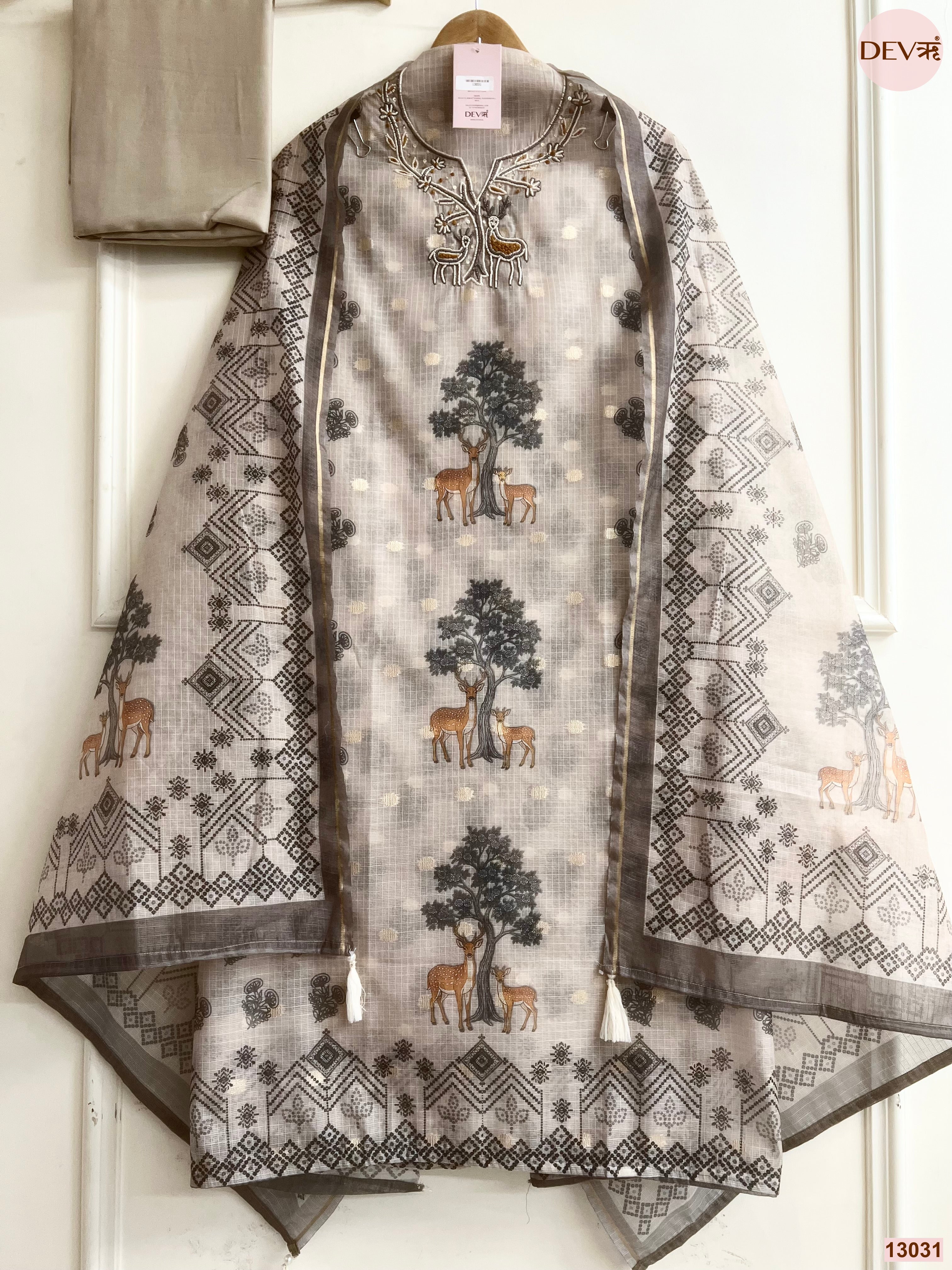 Grey Kota Printed Unstitched 3-Piece Suit (Devri – D.No 13031)