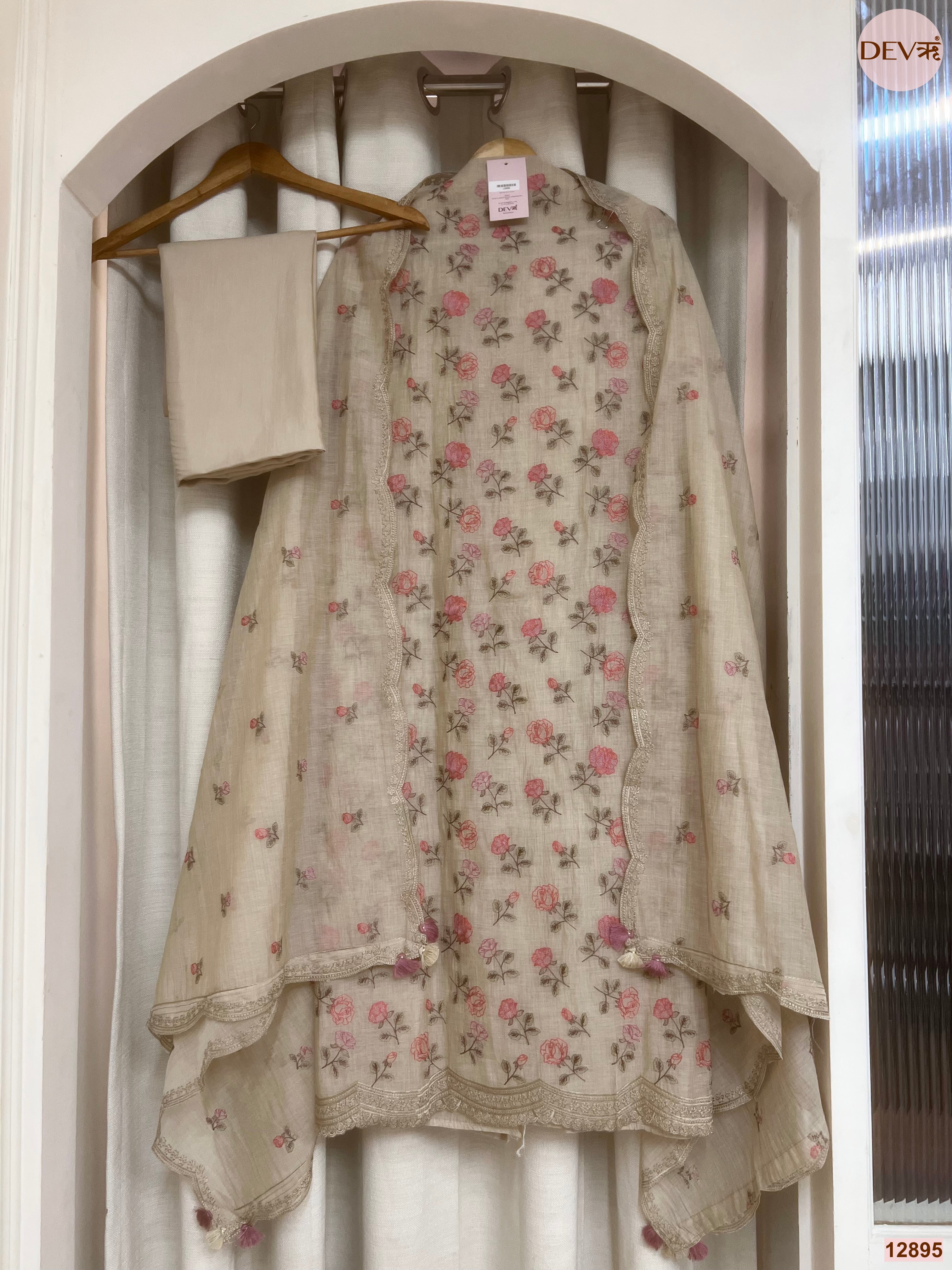 Cream Mul Chanderi Printed Unstitched 3-Piece Suit (Devri – D.No 12895)