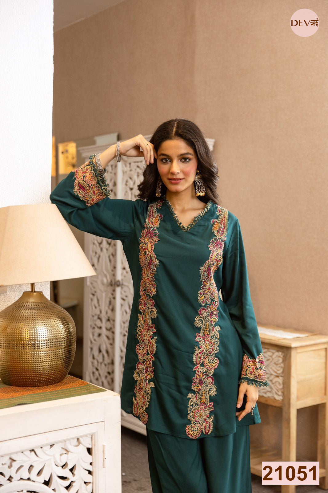 Zarmin German Reyon Embroidered Teal 2-Piece Set (Devri – D.No 21051)