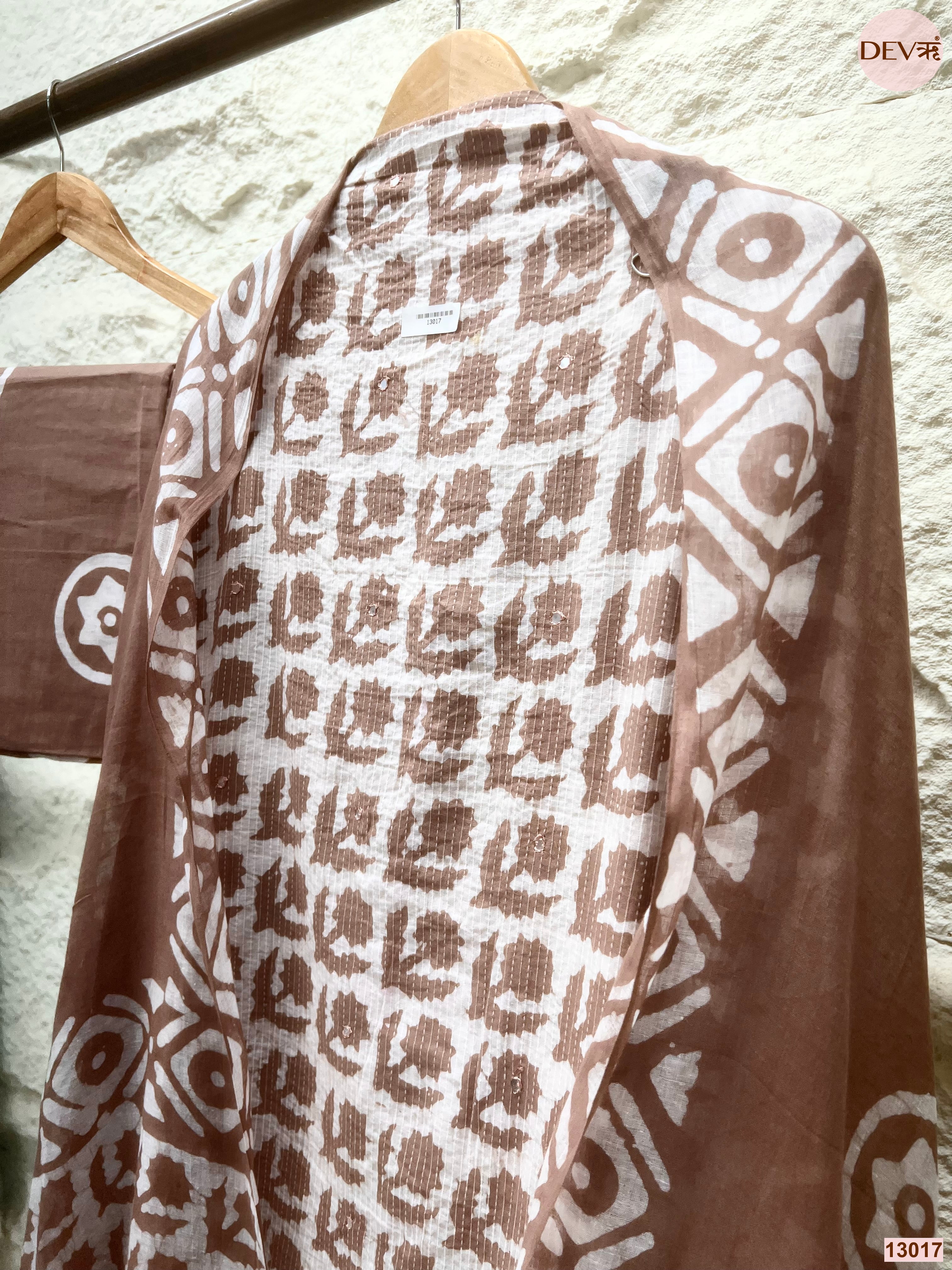 Brown Cotton Printed Unstitched 3-Piece Suit (Devri – D.No 13017)