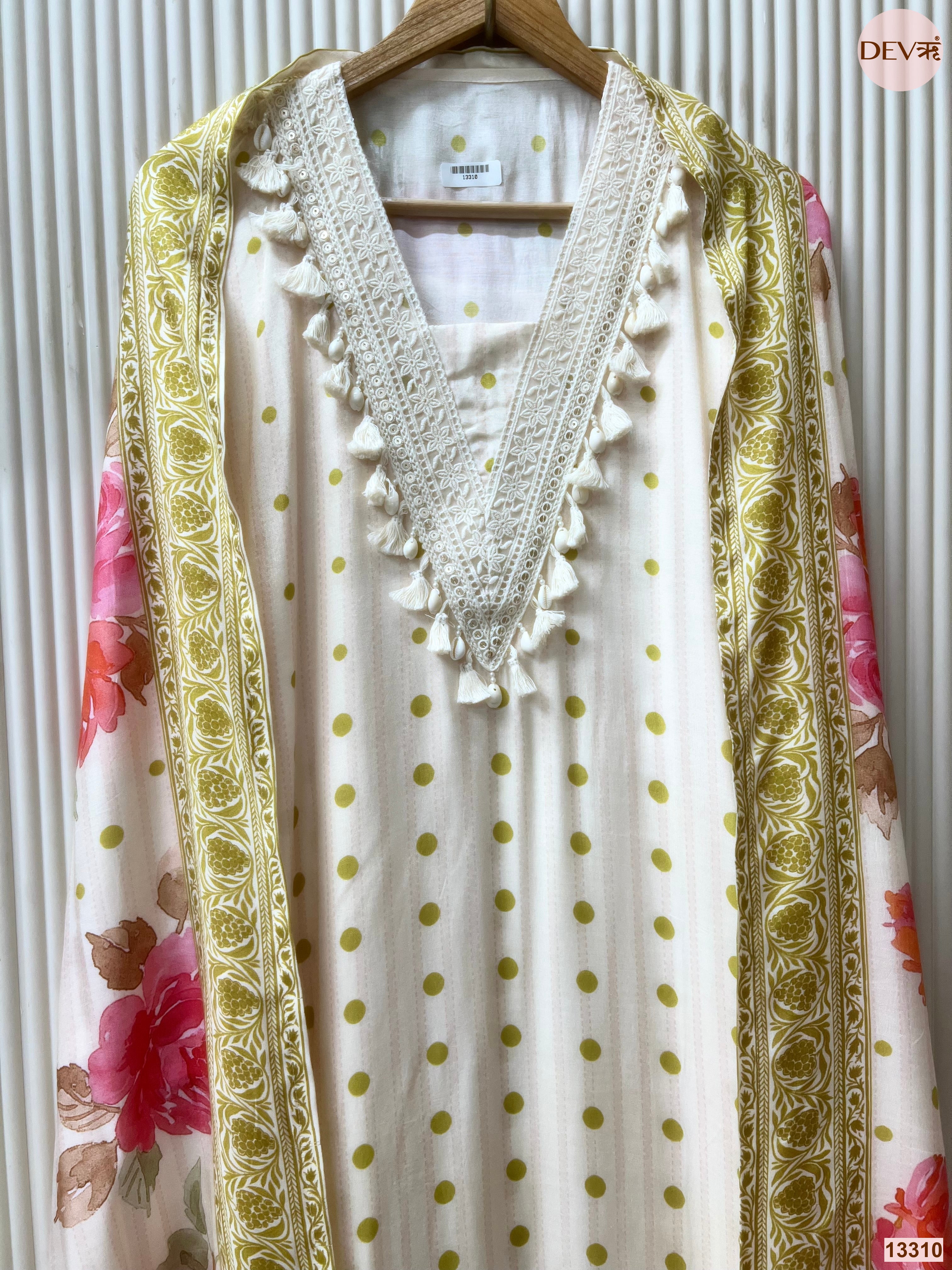Cream Muslin Printed Unstitched 3-Piece Suit (Devri – D.No 13310)