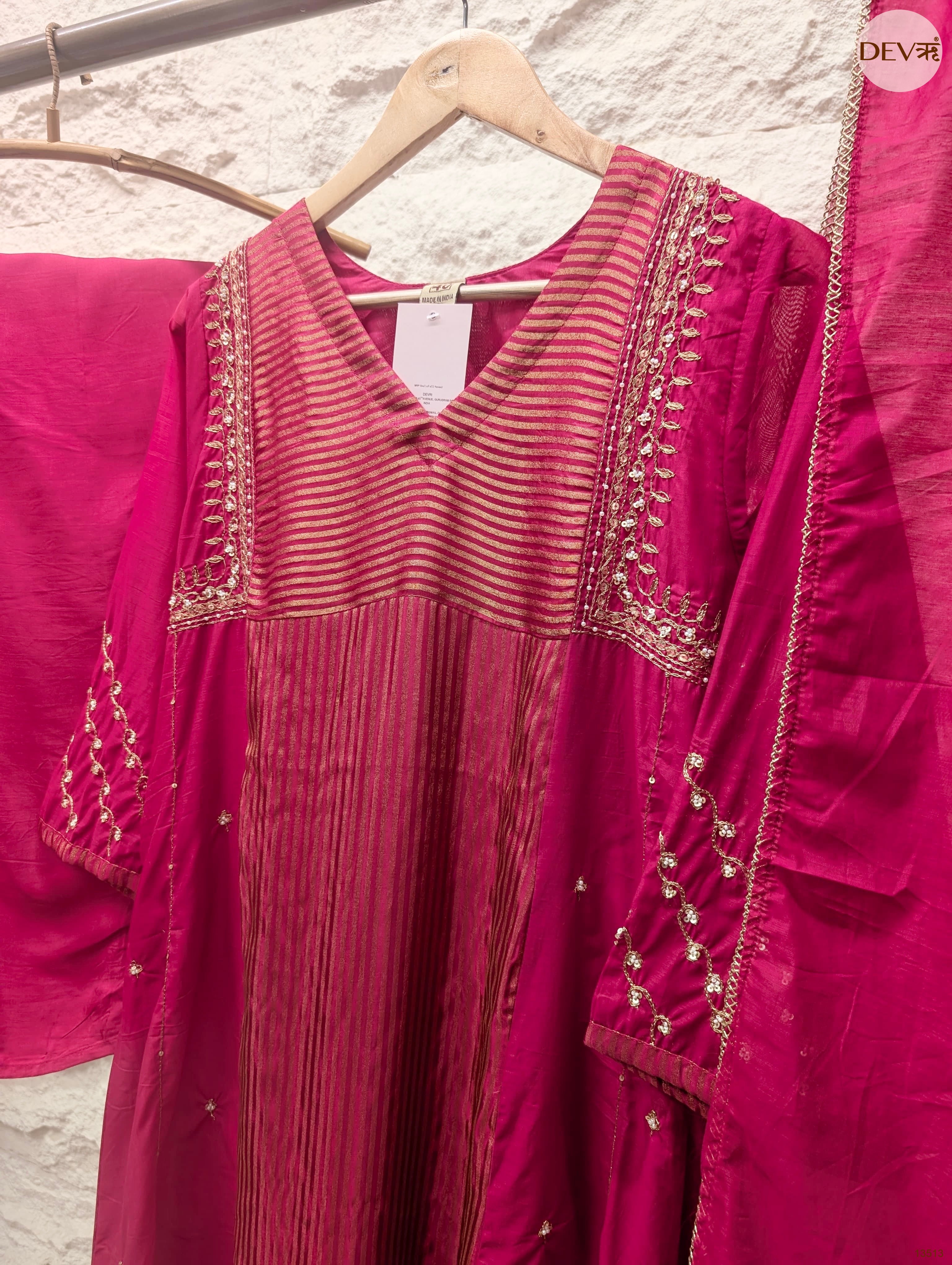 Gulnaar Mul chanderi Embroidered Pink 3-Piece Set (Devri – D.No 13513)