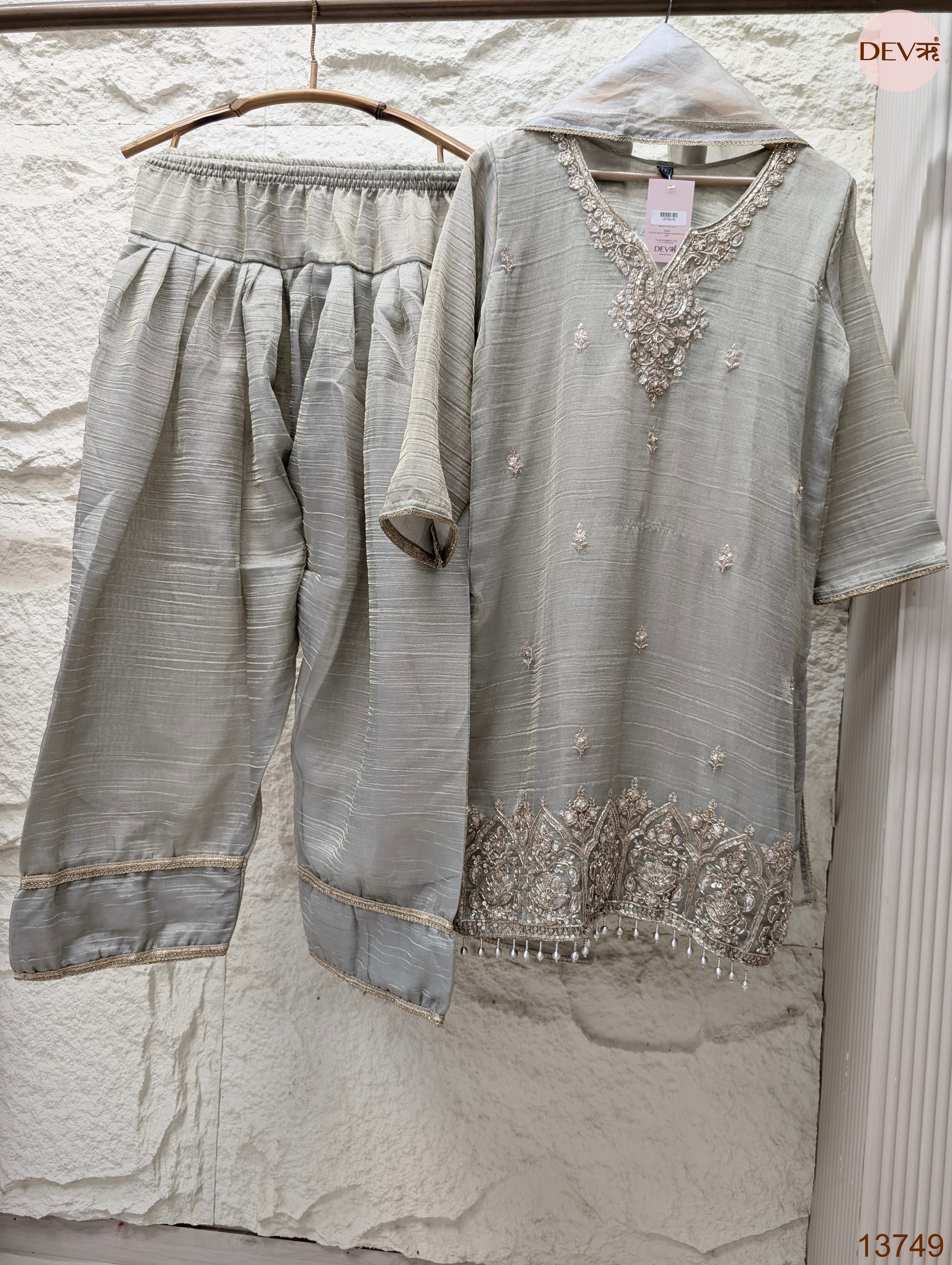 Zarmina Tissue silk blend Embroidered Silver 3-Piece Set (Devri – D.No 13749)