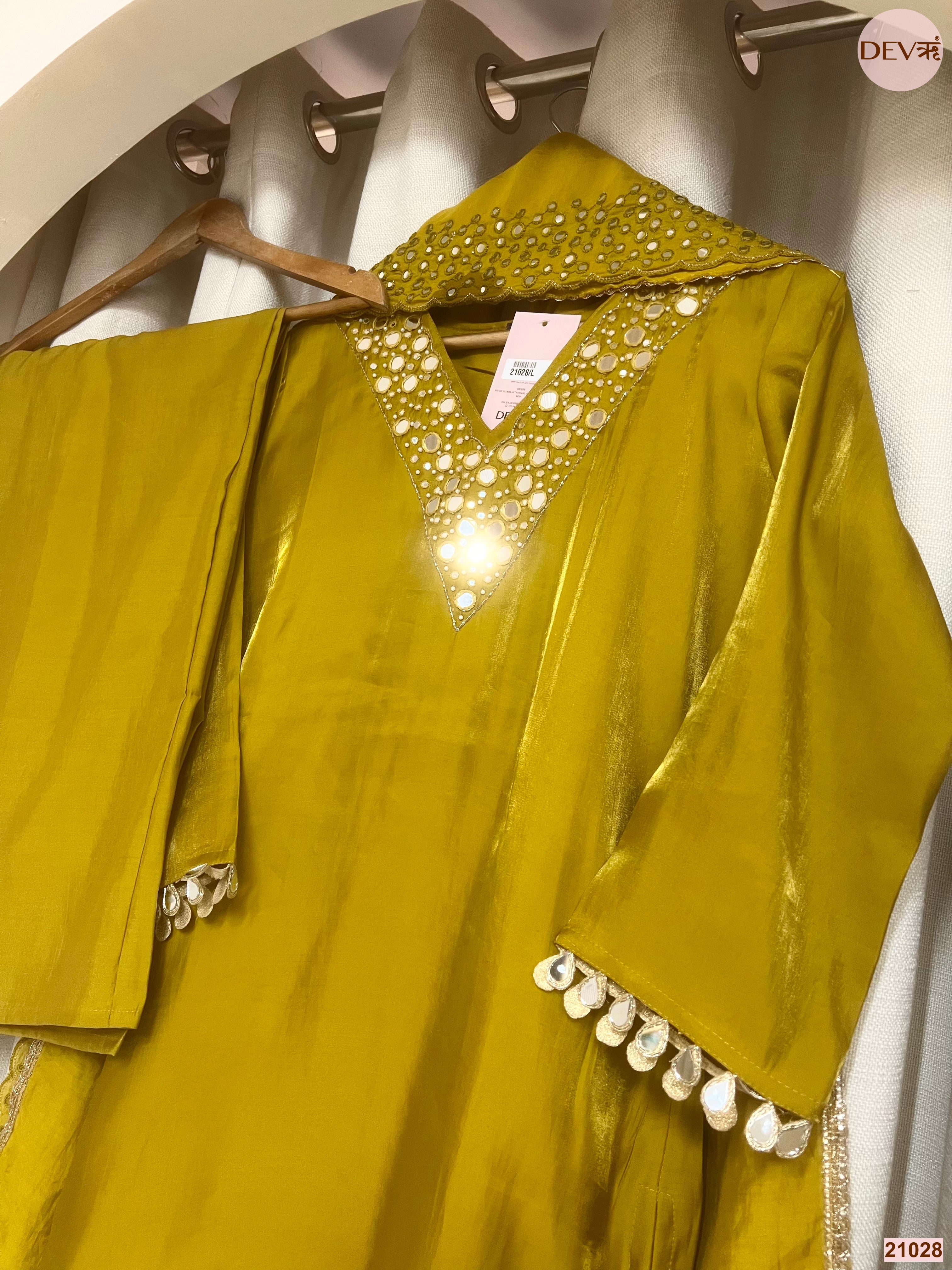 Zarmin Crepe Embroidered Mustard 3-Piece Set (Devri – D.No 21028)