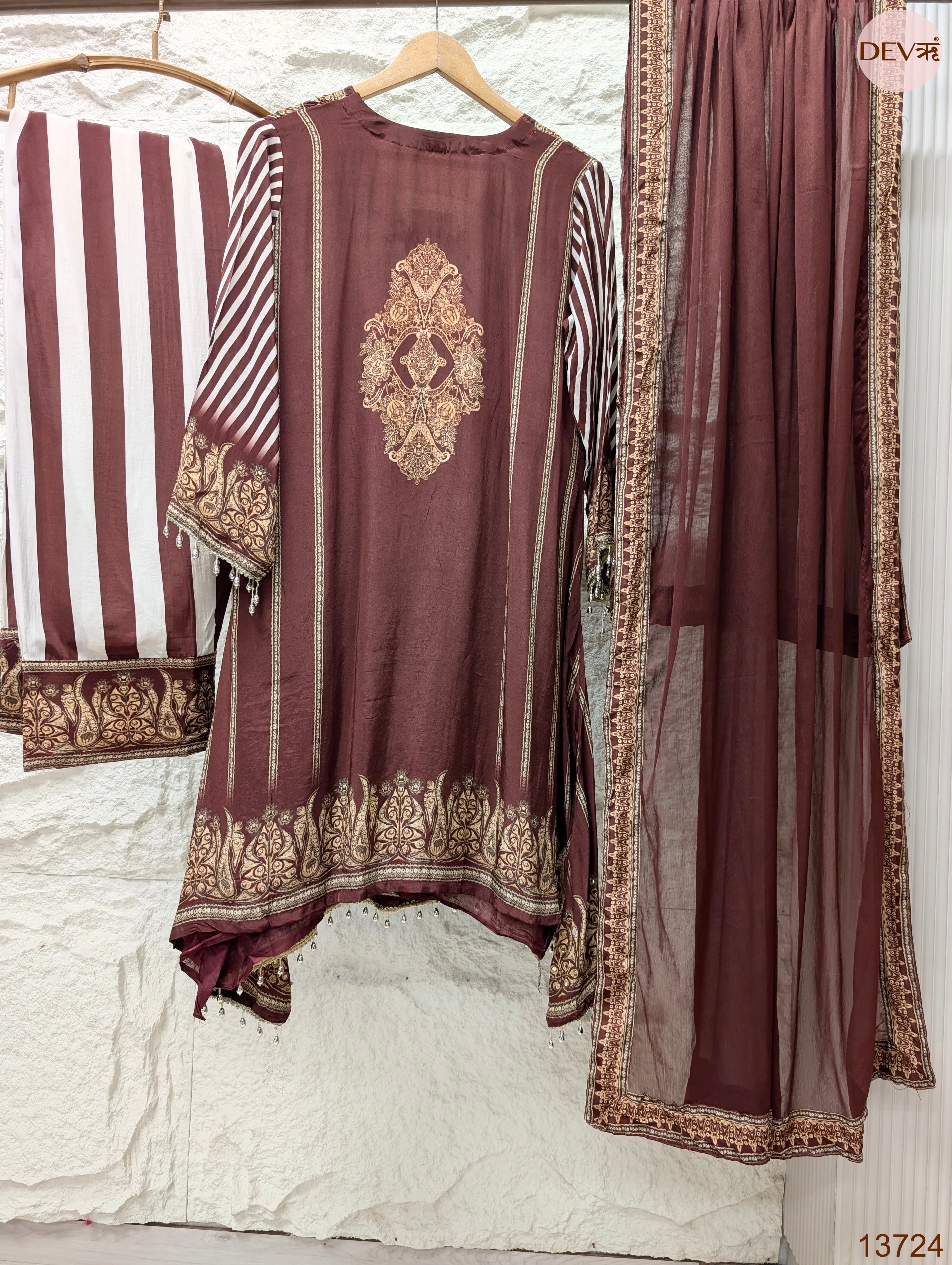 Meher Crepe Embroidered Maroon 3-Piece Set (Devri – D.No 13724)