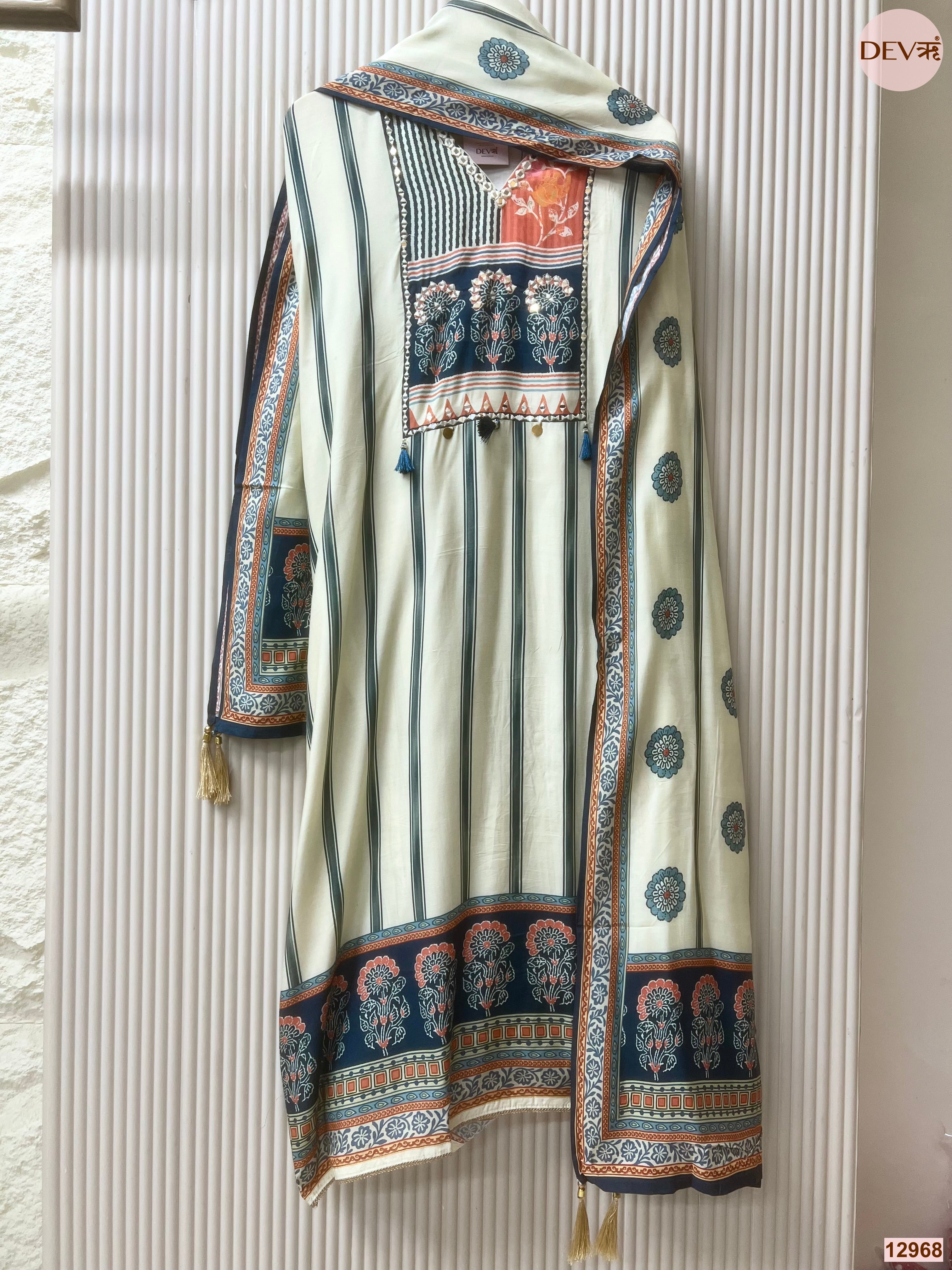 Cream Muslin Printed Unstitched 3-Piece Suit (Devri – D.No 12968)
