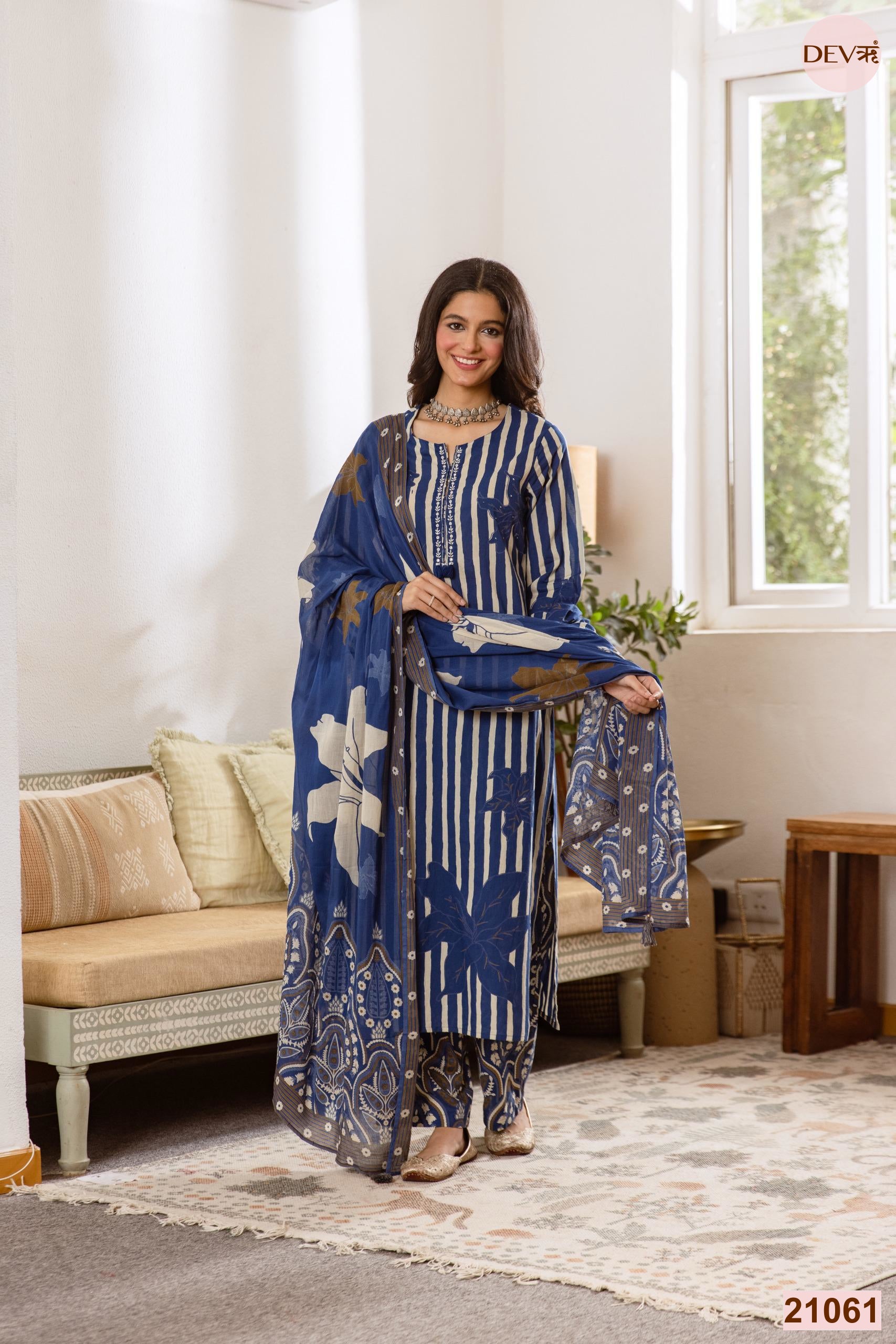 Neelambara Cotton Printed Blue 3-Piece Set (Devri – D.No 21061)