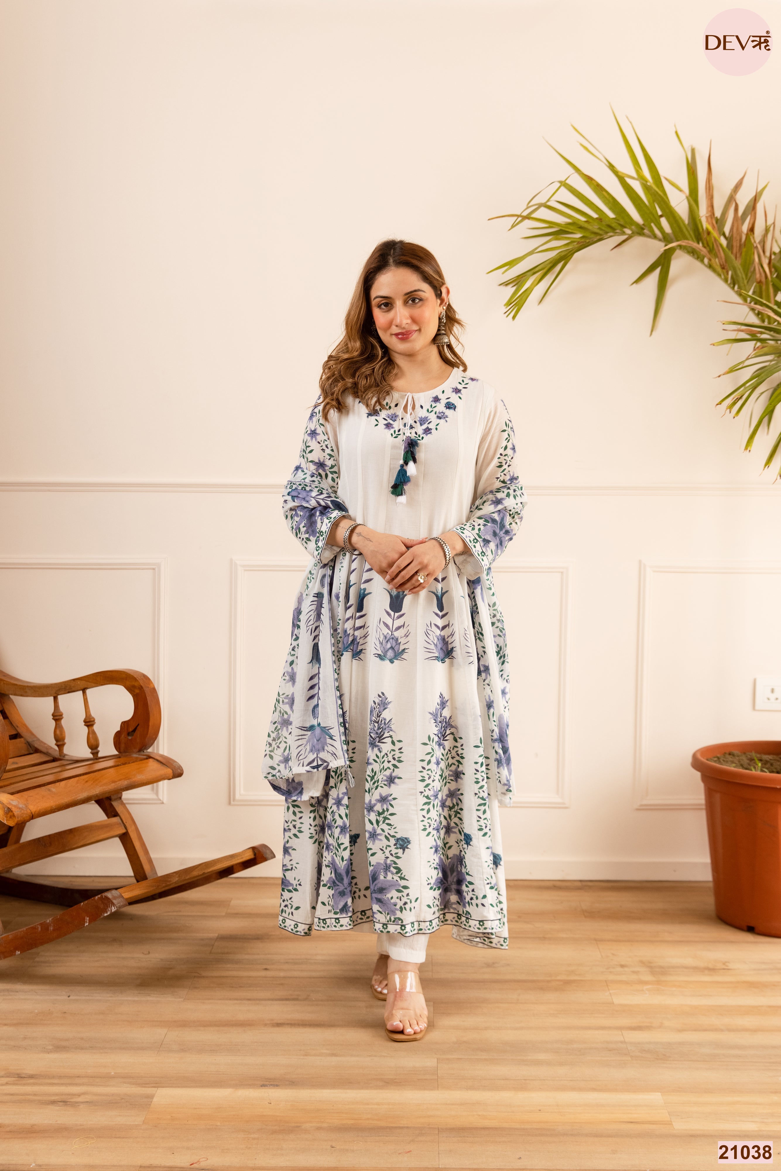 Gulnaar Mul Cotton Printed White 3-Piece Set (Devri – D.No 21038)