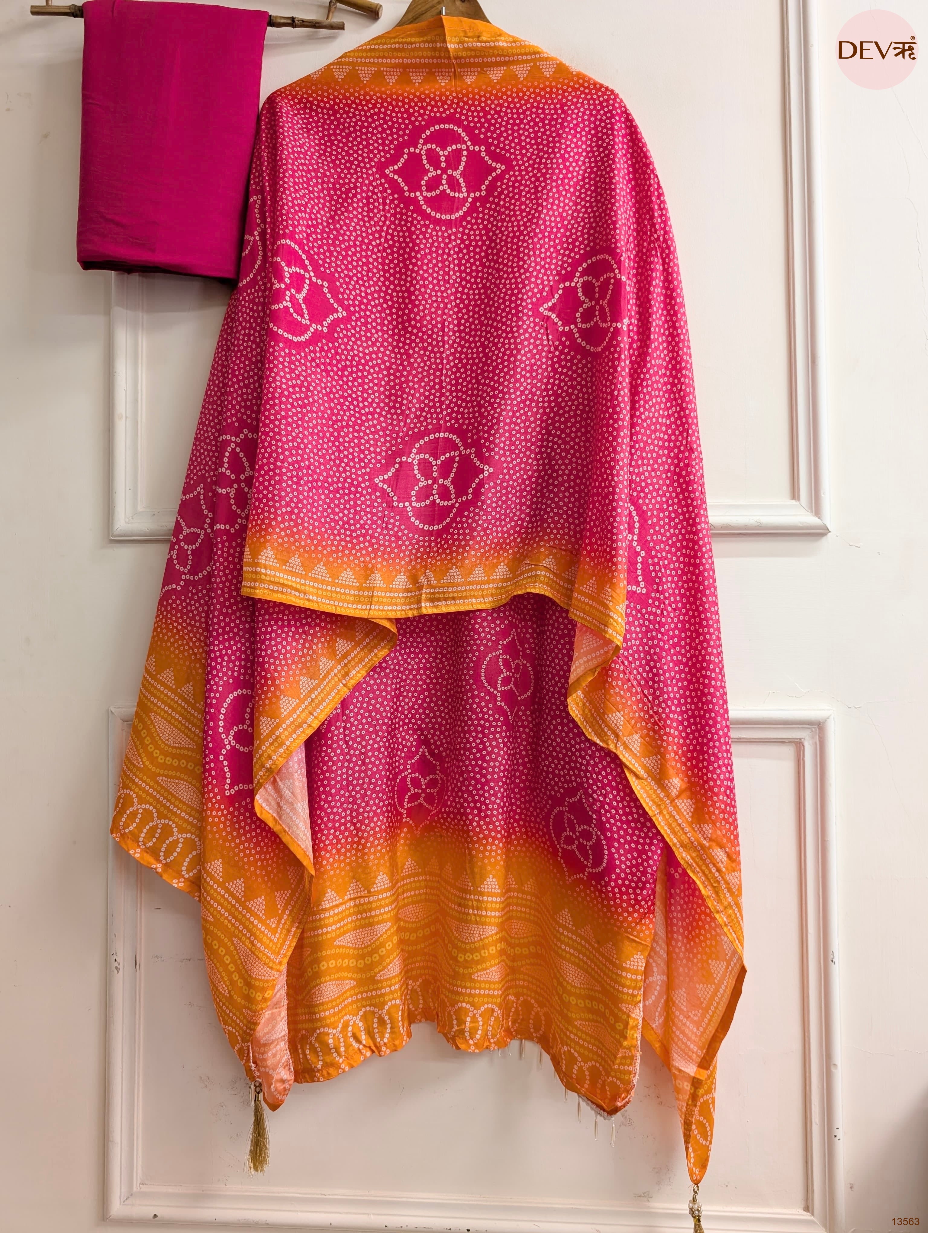 Pink Russian Silk Printed Unstitched 3-Piece Suit (Devri – D.No 13563)
