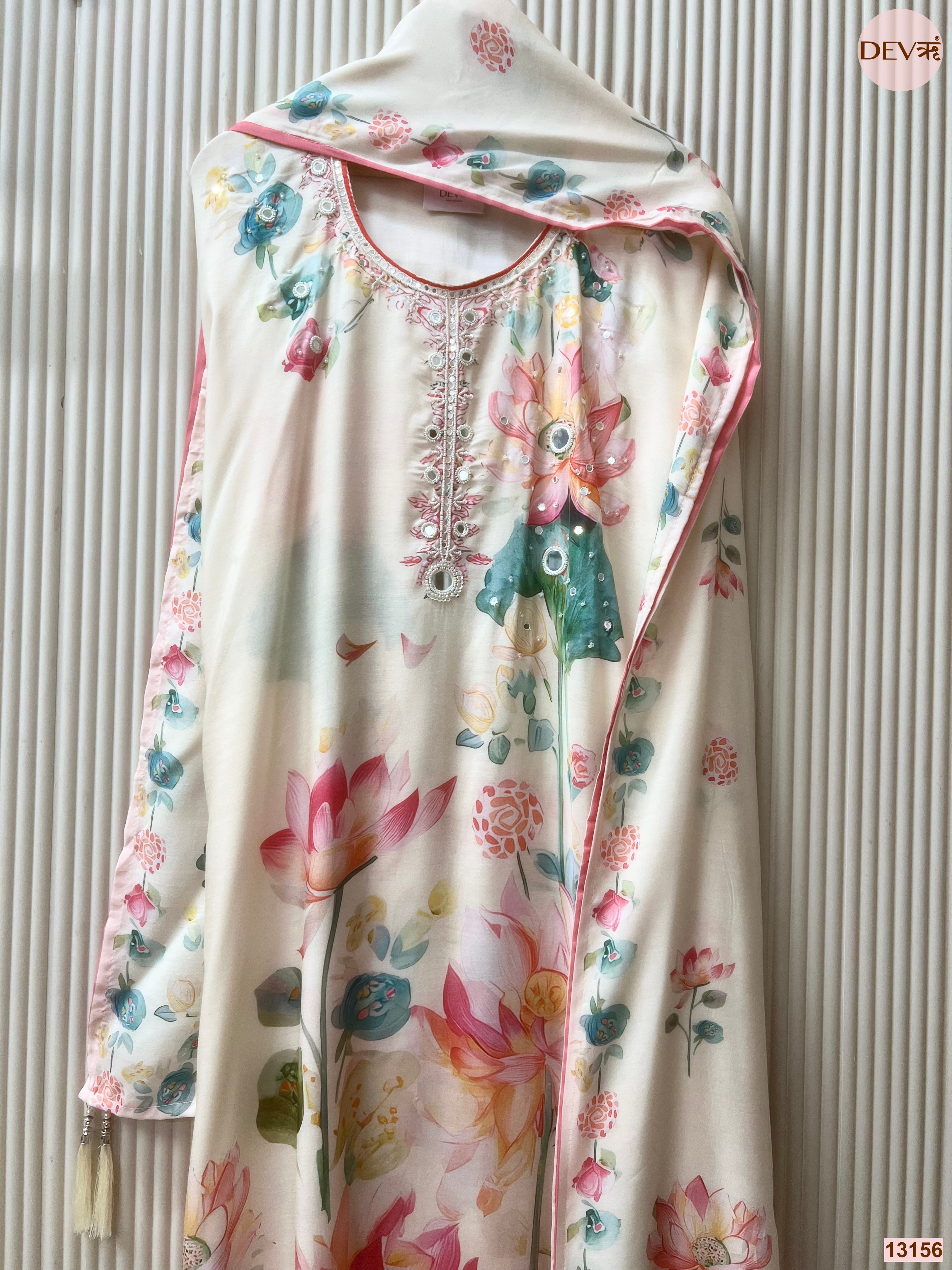 Cream Muslin Printed Unstitched 3-Piece Suit (Devri – D.No 13156)
