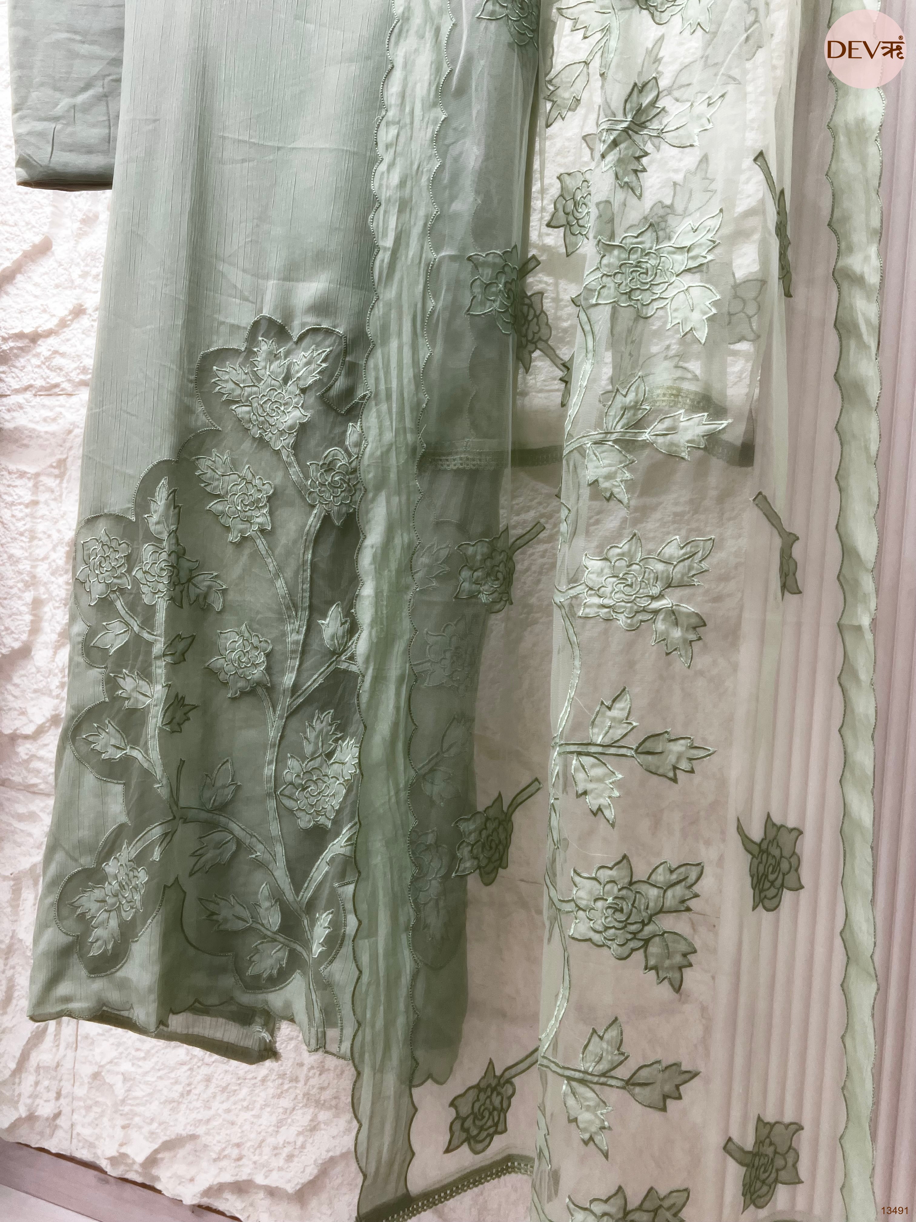 Green Mul Crush Embroidered Unstitched 3-Piece Suit (Devri – D.No 13491)