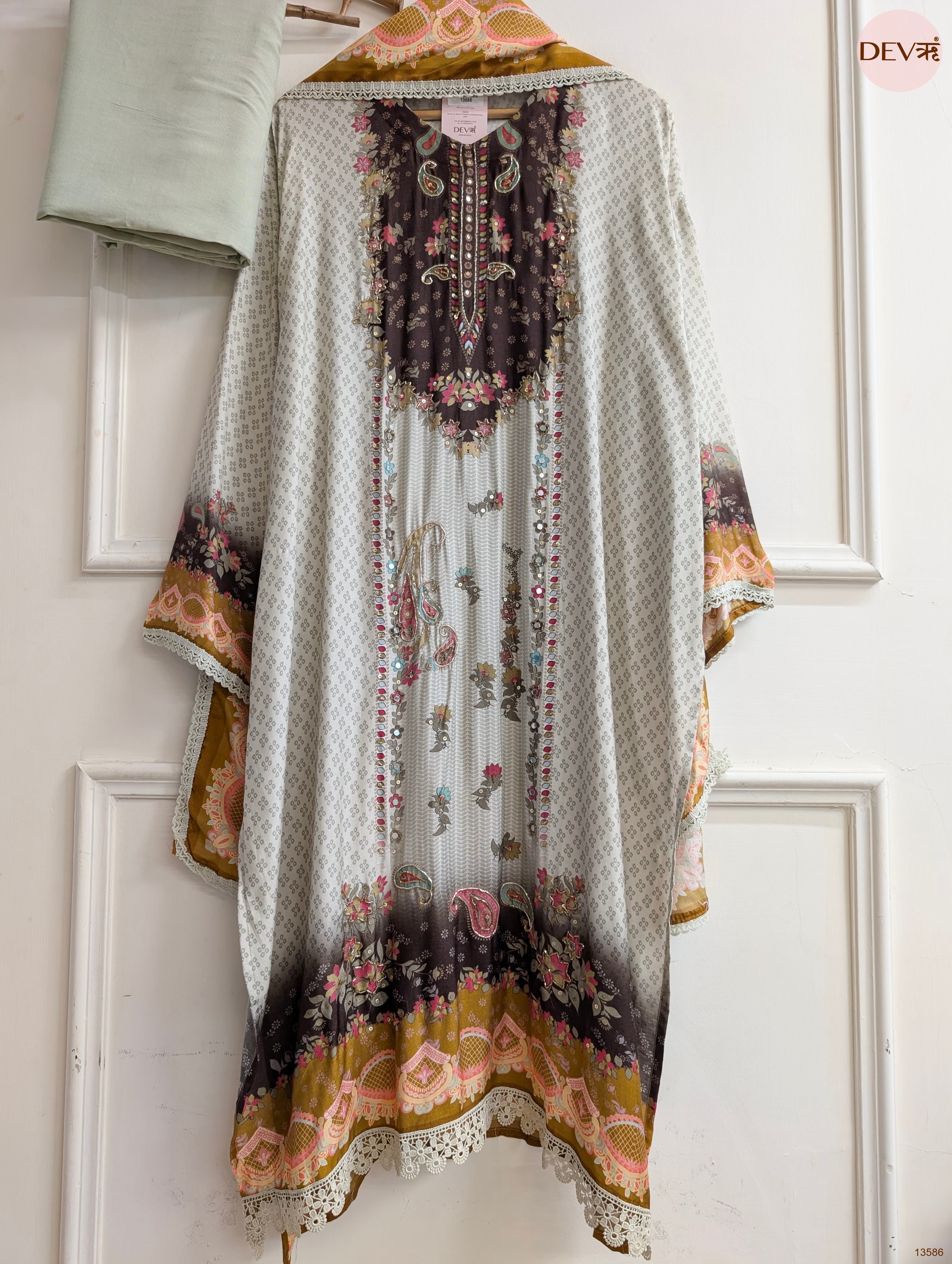 Grey Muslin Printed Unstitched 3-Piece Suit (Devri – D.No 13586)