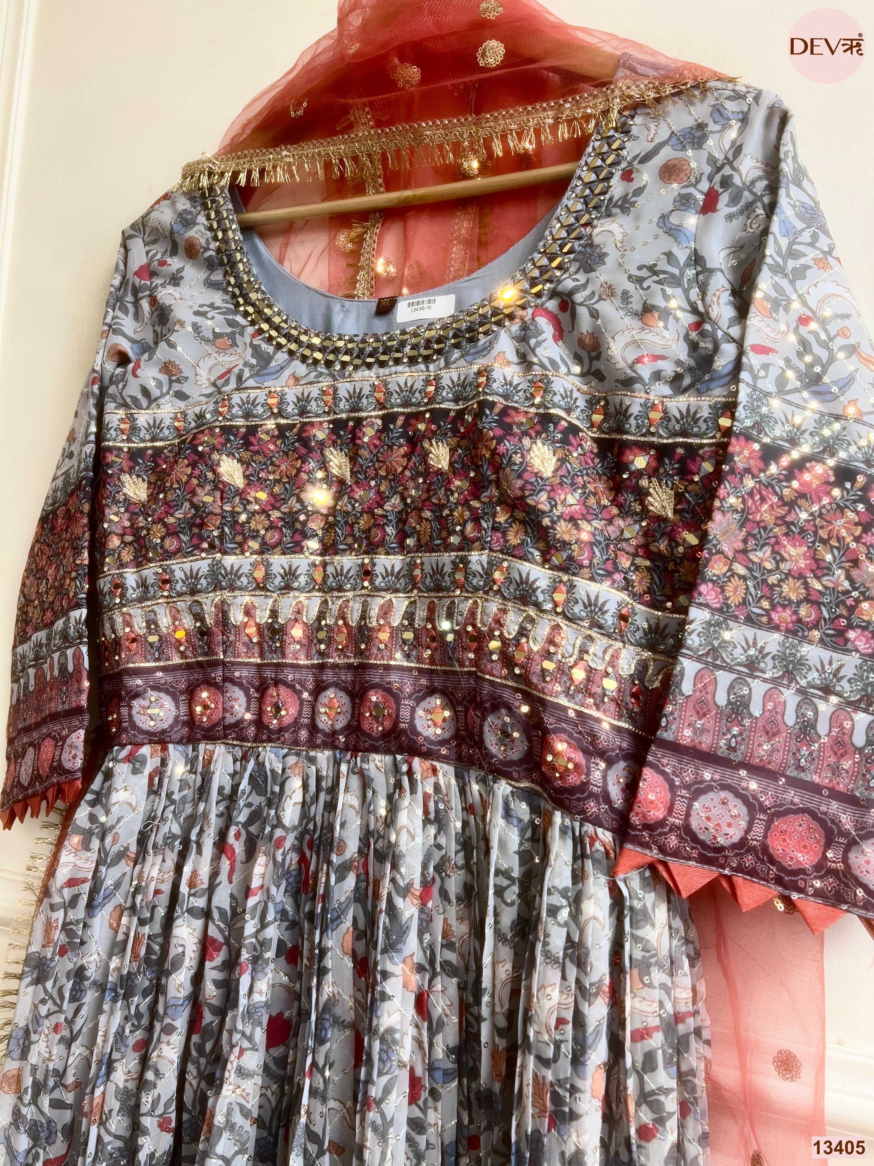 Gulnaar Georgette Printed Grey 2-Piece Set (Devri – D.No 13430)