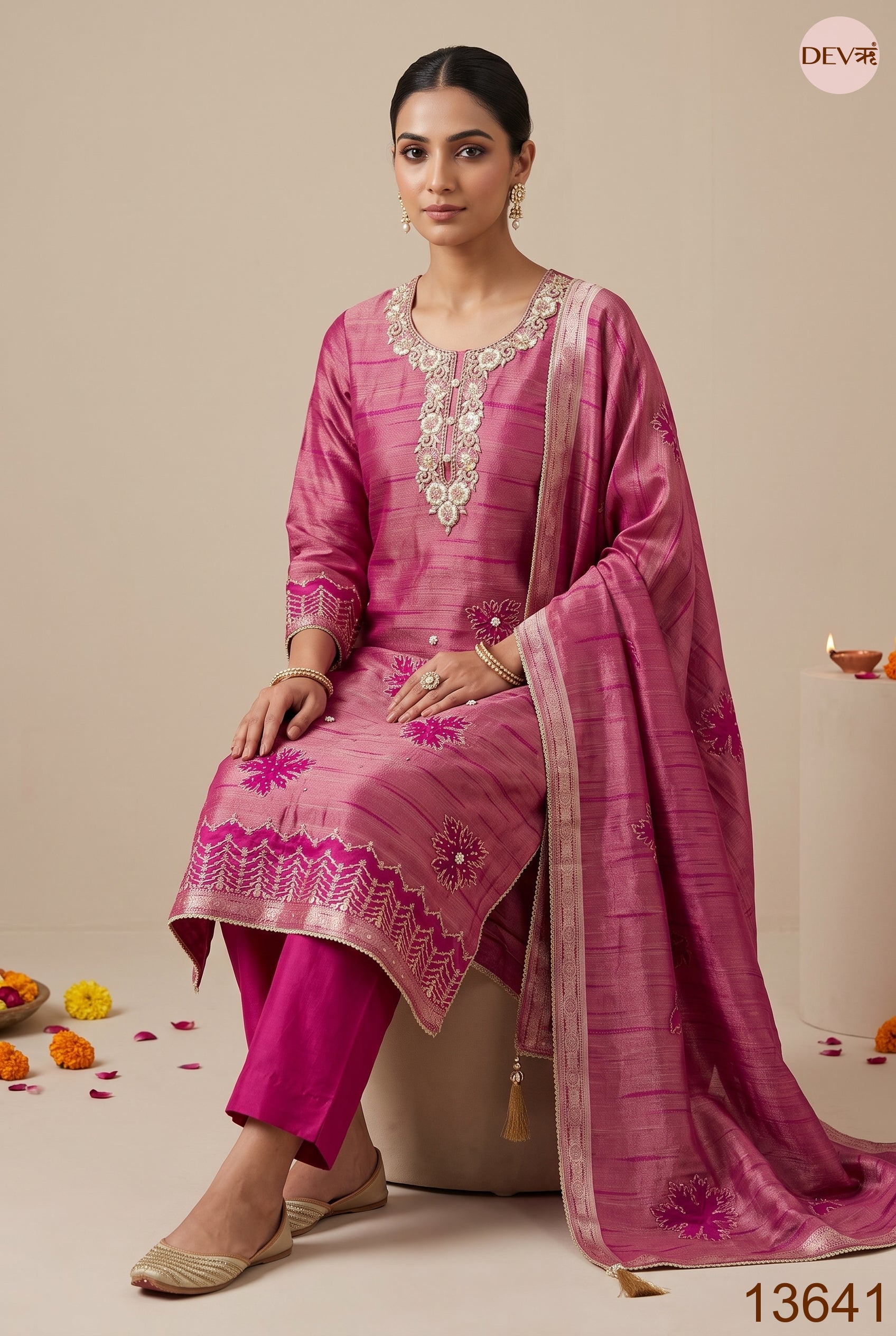 Pink Pure Giraffe Banarasi Silk Embroidered Unstitched 3-Piece Suit (Devri – D.No 13641)