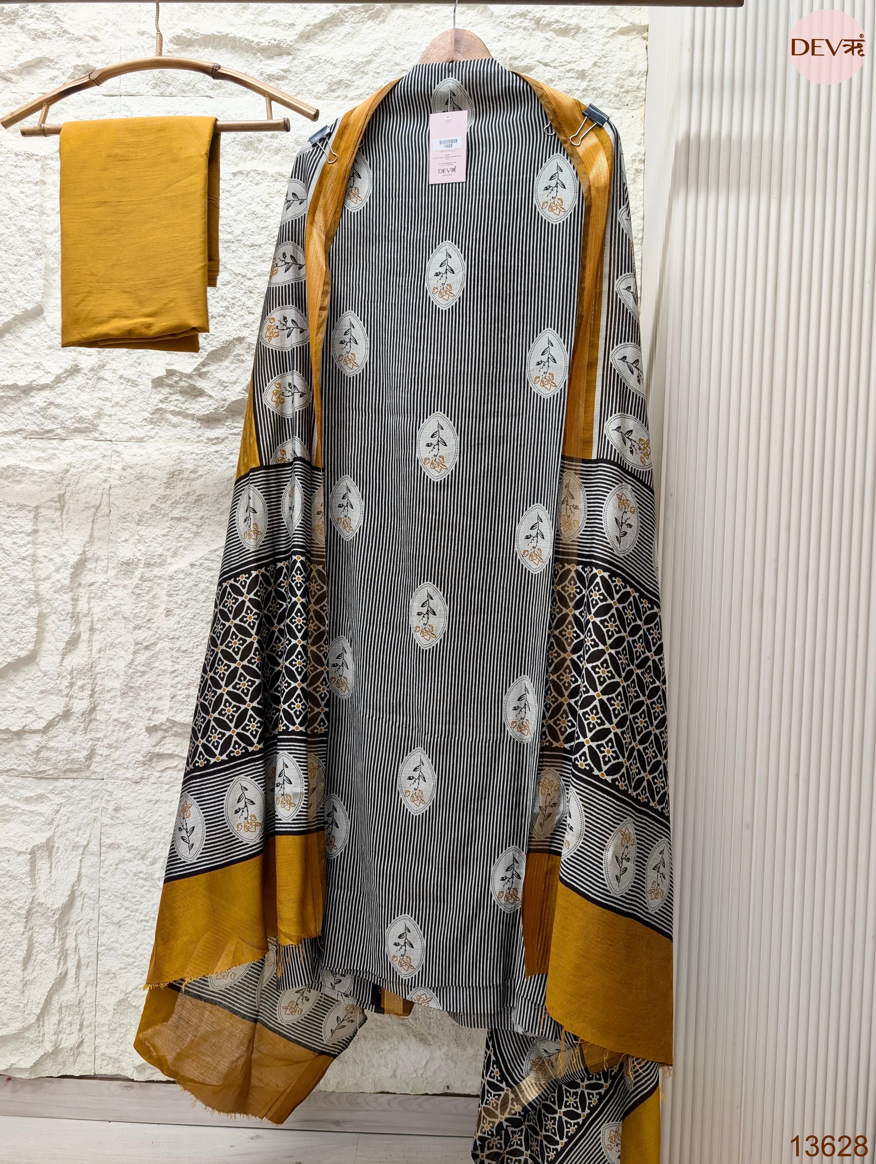 Black Maheshwari Silk Printed Unstitched 3-Piece Suit (Devri – D.No 13628)