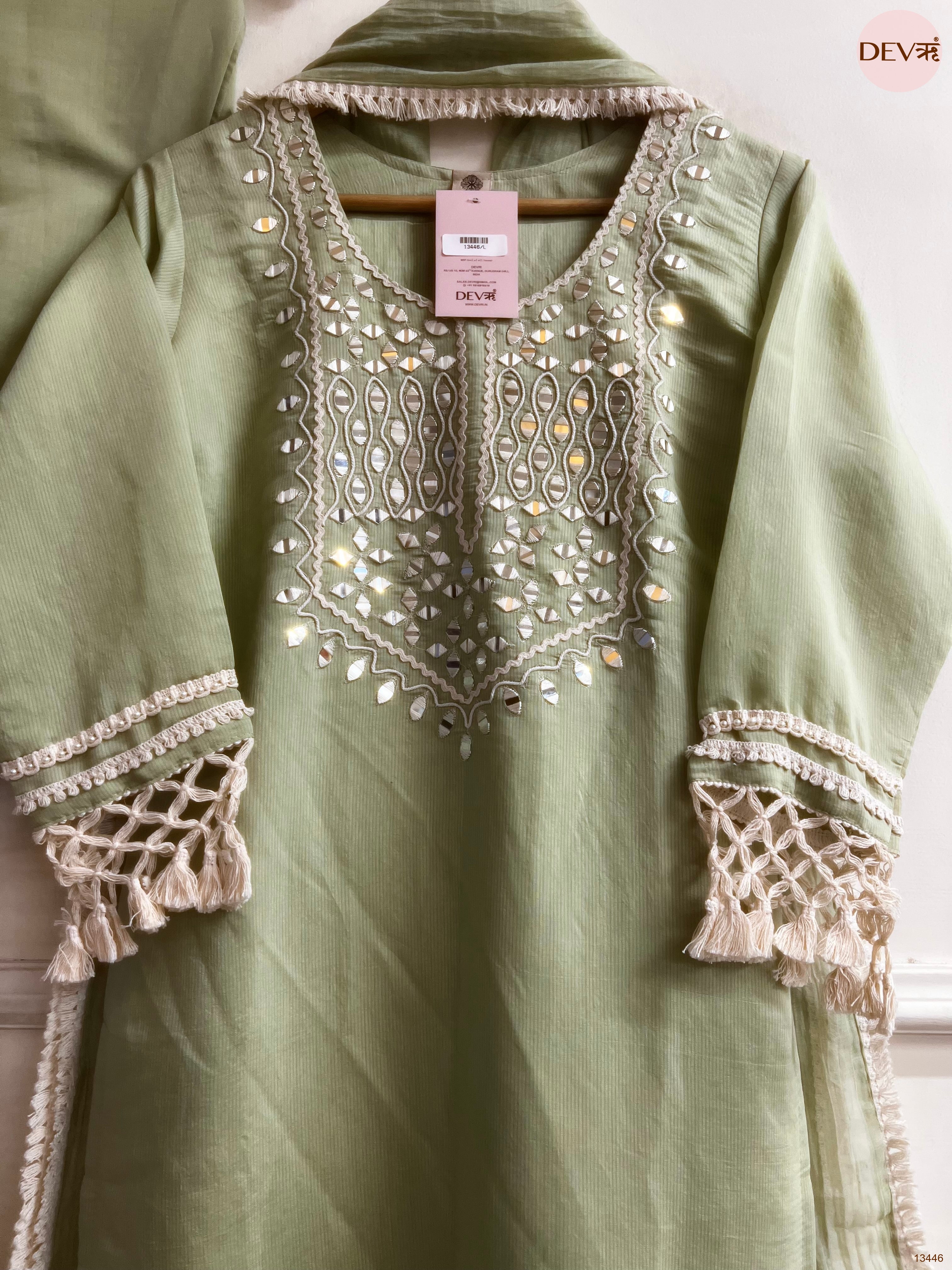 Gulnaar Mul chanderi Embroidered Sage Green 3-Piece Set (Devri – D.No 13446)