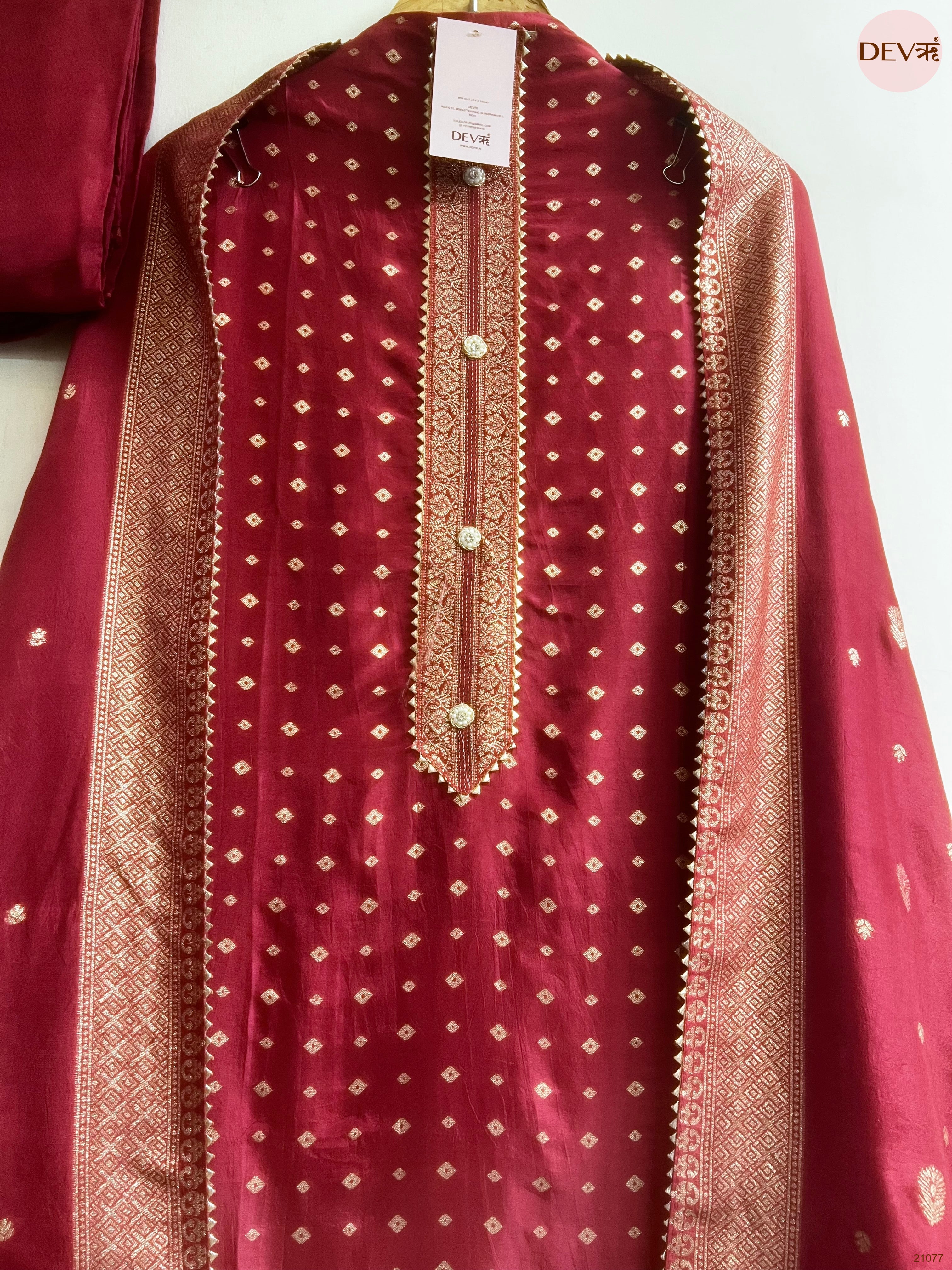 Maroon Pure Viscose Dola Silk Printed Unstitched 3-Piece Suit (Devri – D.No 21077)