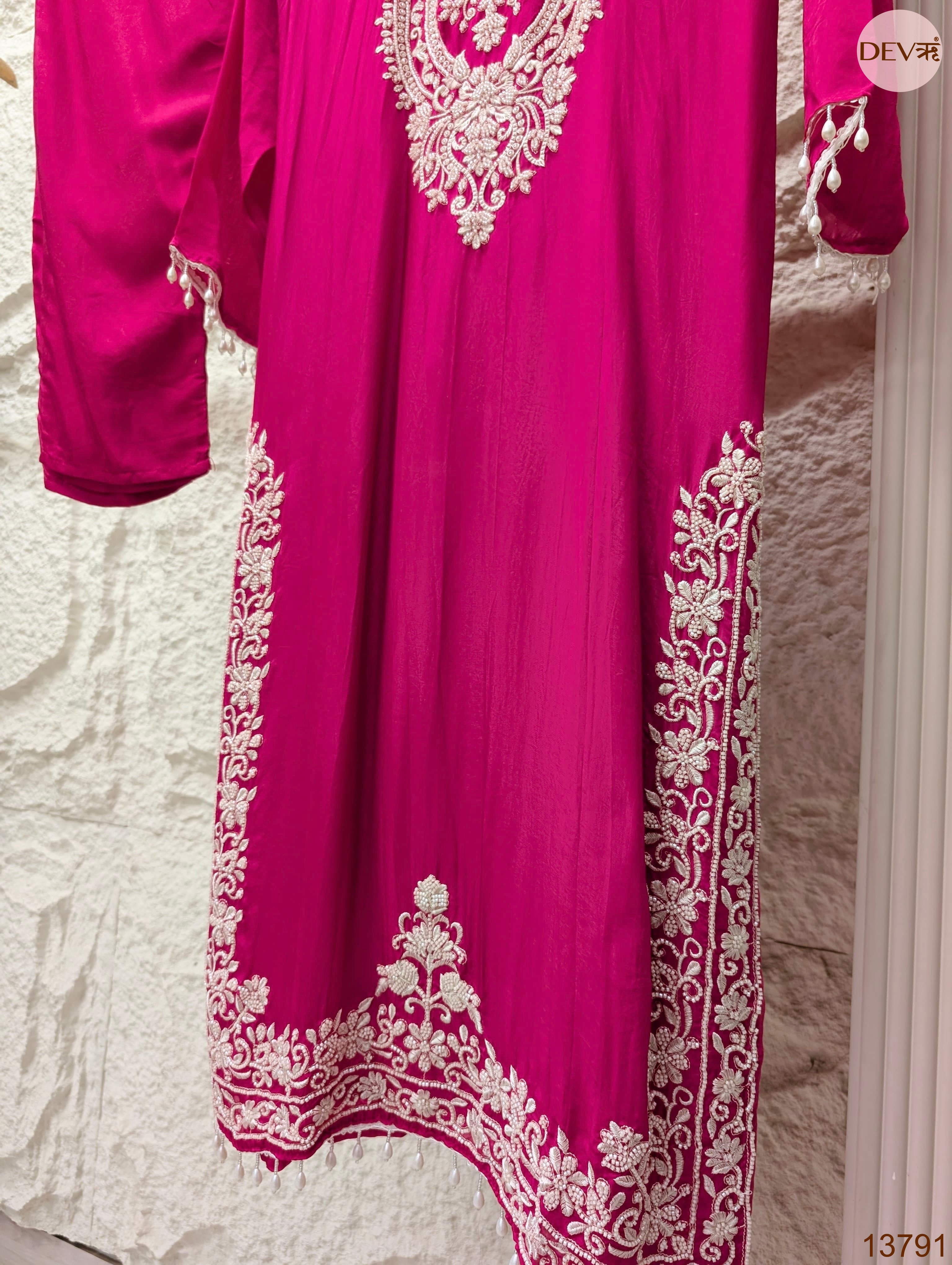 Gulnaar Pure organza silk Embroidered Fuchsia 3-Piece Set (Devri – D.No 13791)