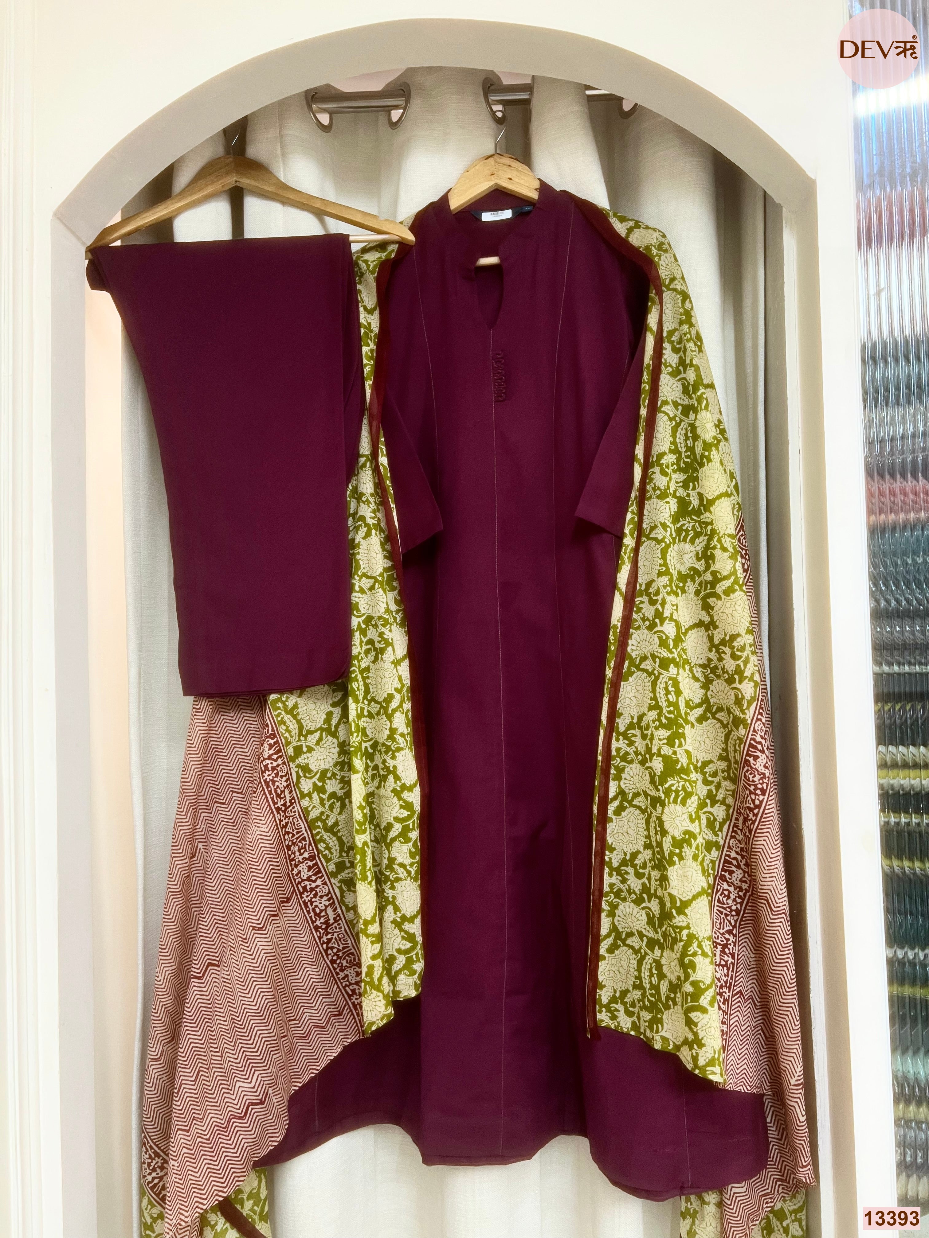 Gulnaar Pure Cotton Printed Wine 3-Piece Set (Devri – D.No 13393)