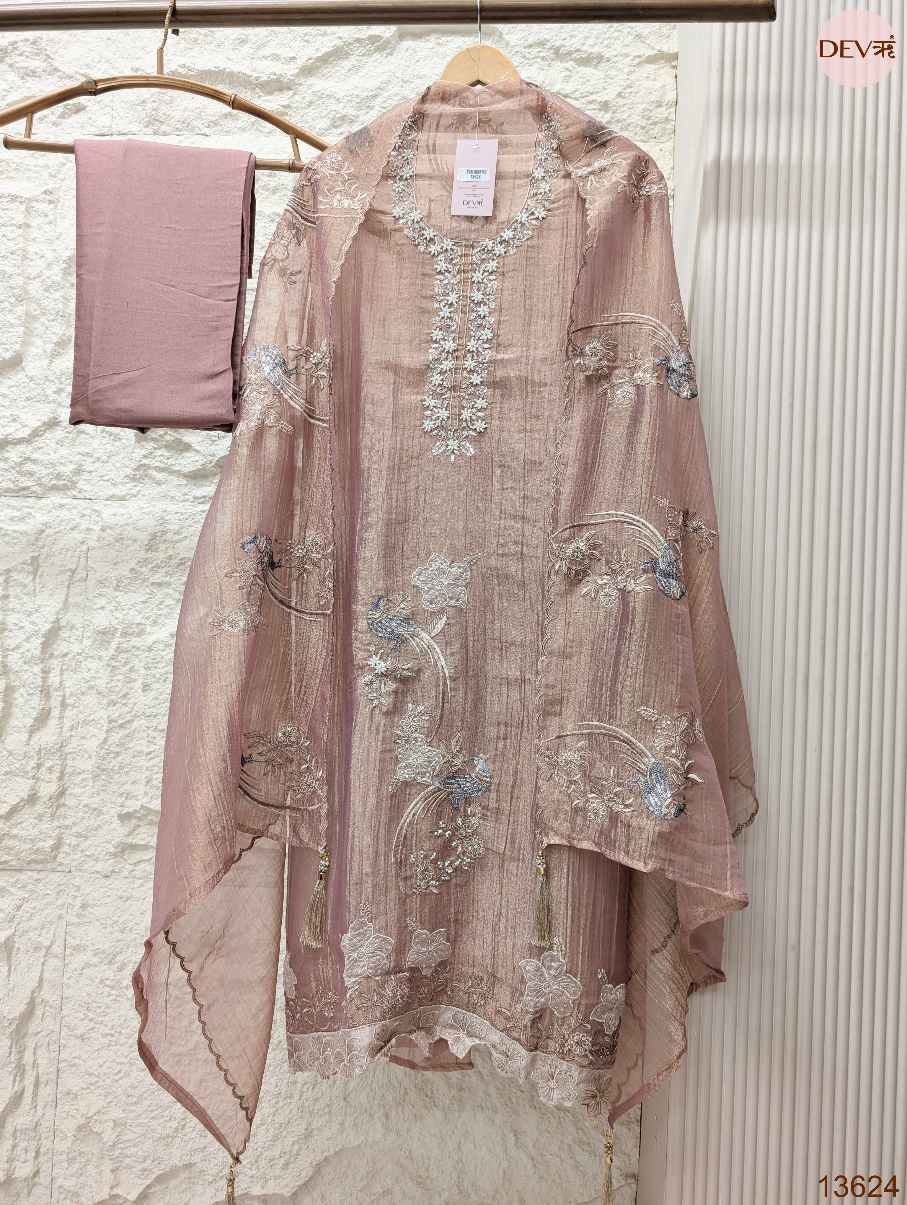 Pink Tissue Crush Silk Embroidered Unstitched 3-Piece Suit (Devri – D.No 13624)