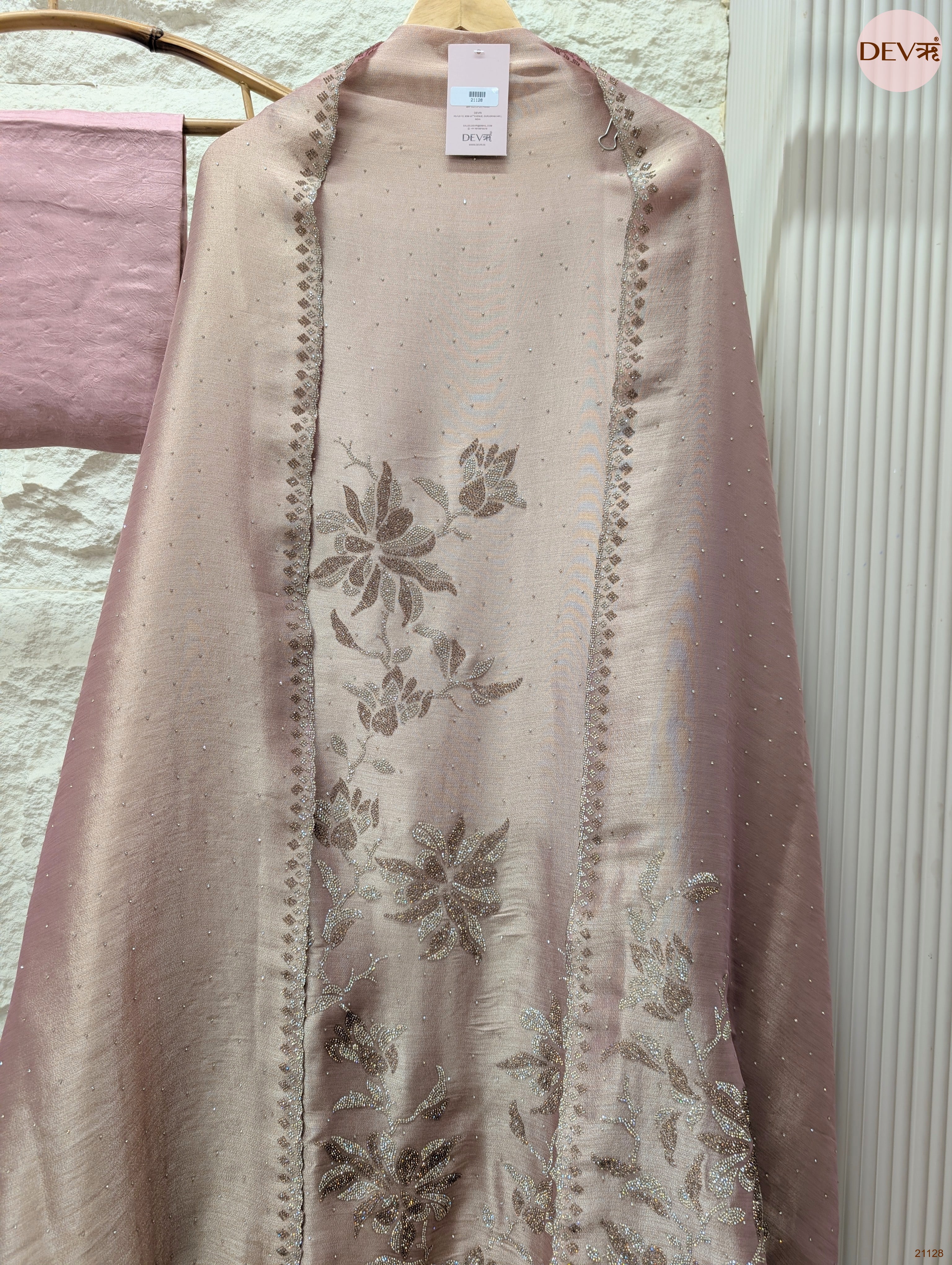 Pink Pure Giraffe Silk Embroidered Unstitched 3-Piece Suit (Devri – D.No 21128)