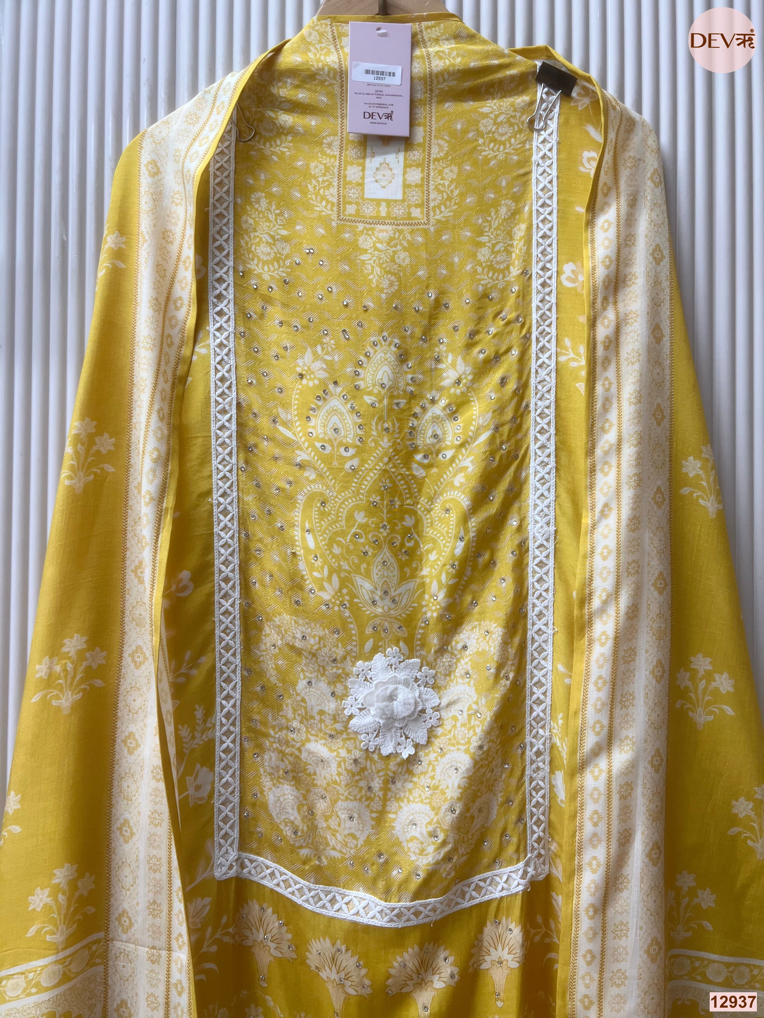 Yellow Muslin Printed Unstitched 3-Piece Suit (Devri – D.No 12937)