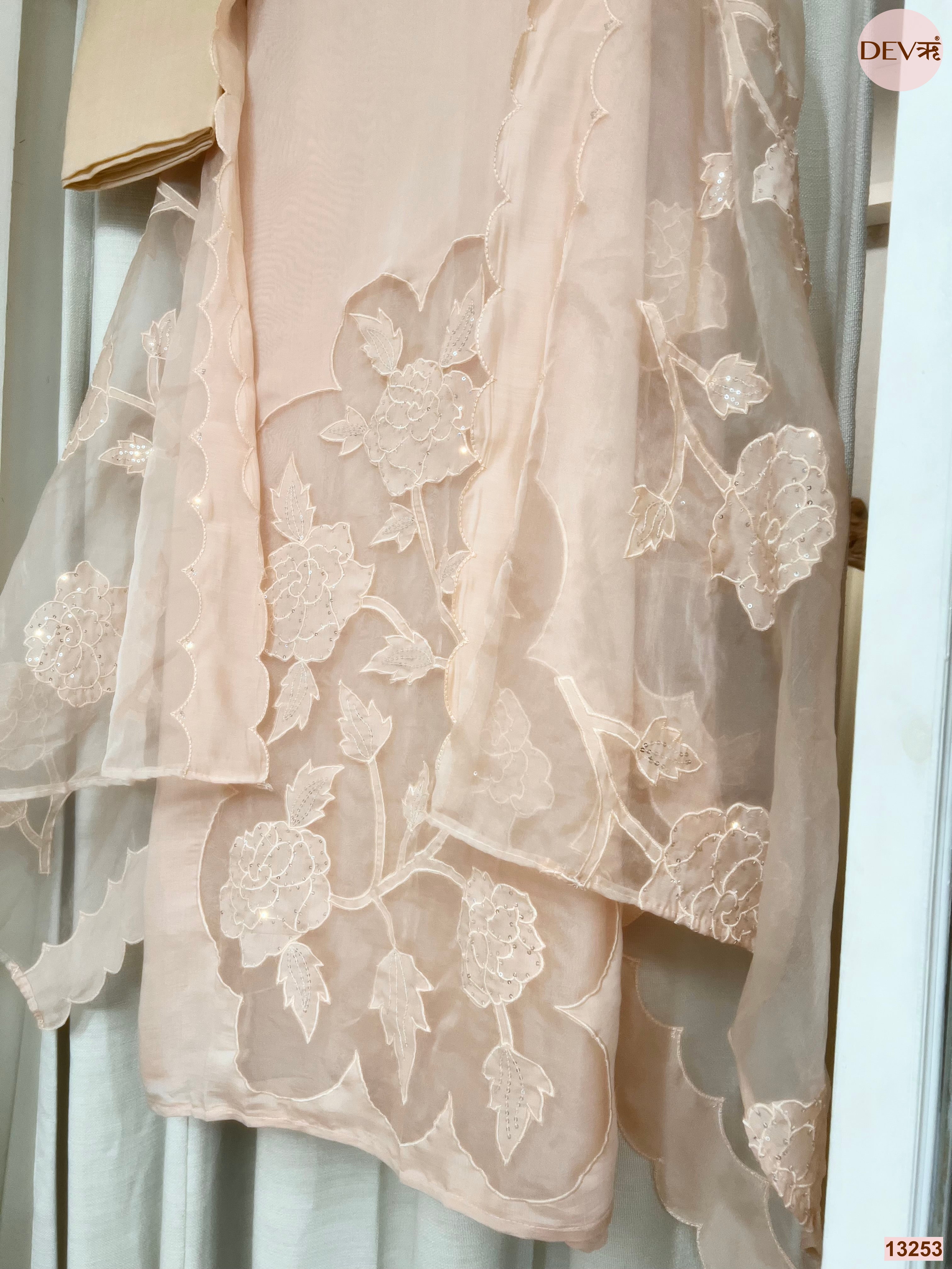 Peach Mul Chanderi Embroidered Unstitched 3-Piece Suit (Devri – D.No 13253)
