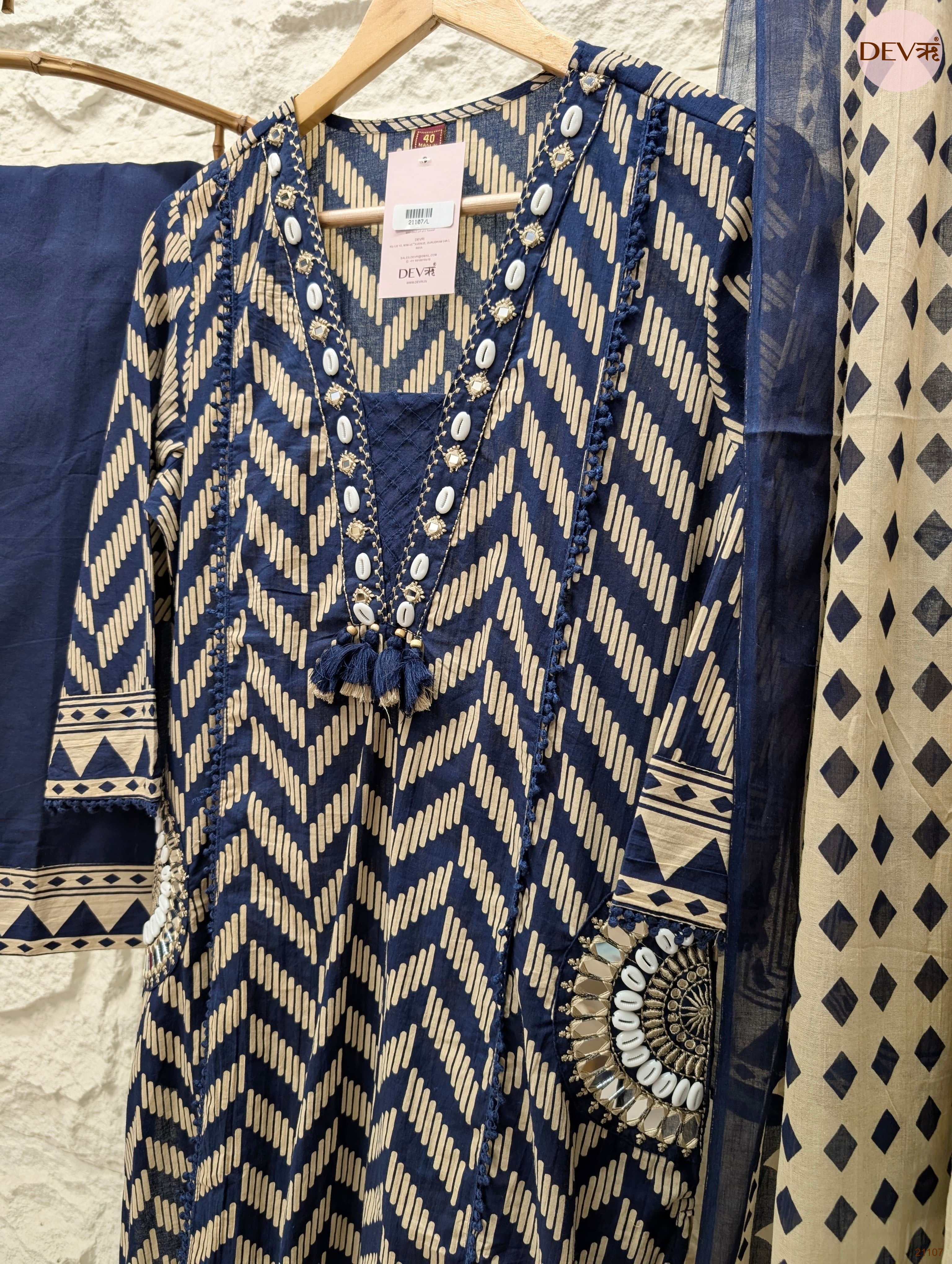 Neelambara Pure Cotton Printed Navy Blue 3-Piece Set (Devri – D.No 21107)