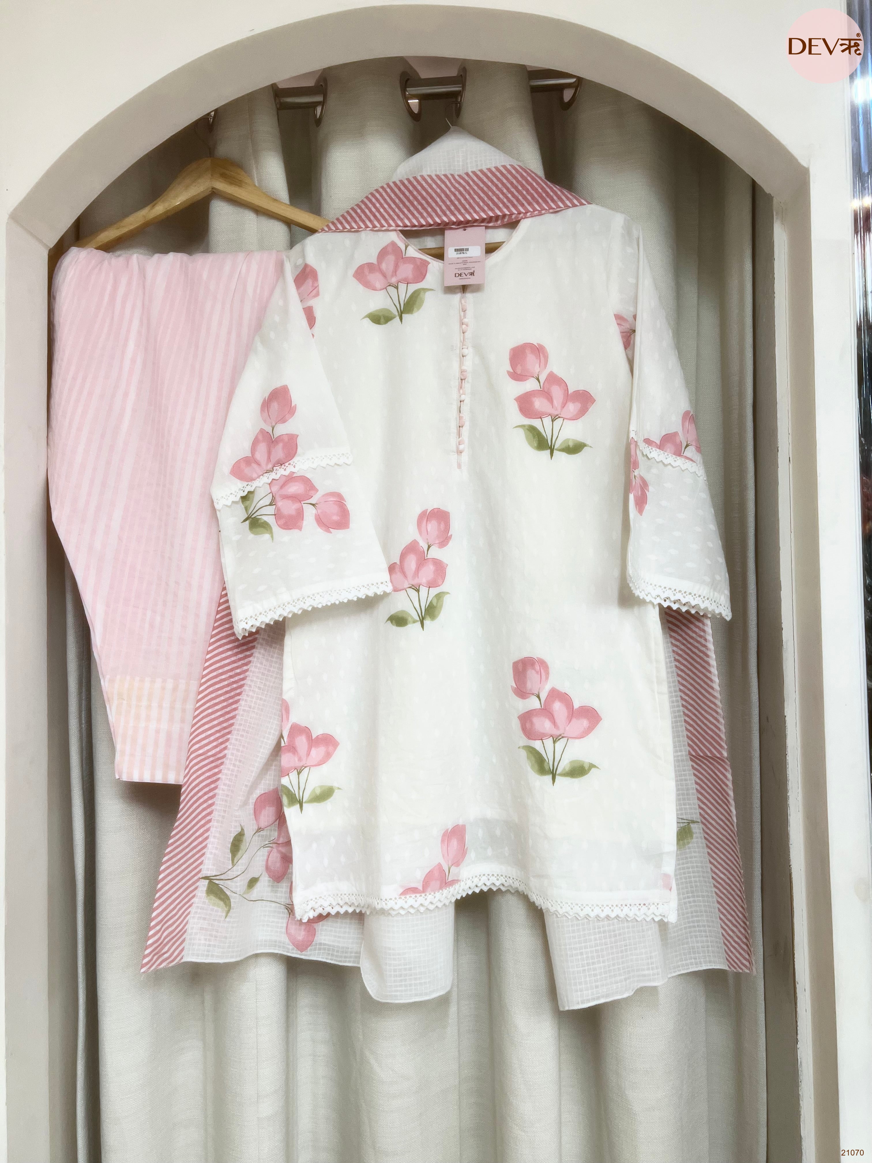 Gulnaar Pure Cotton Printed Pink 3-Piece Set (Devri – D.No 21070)