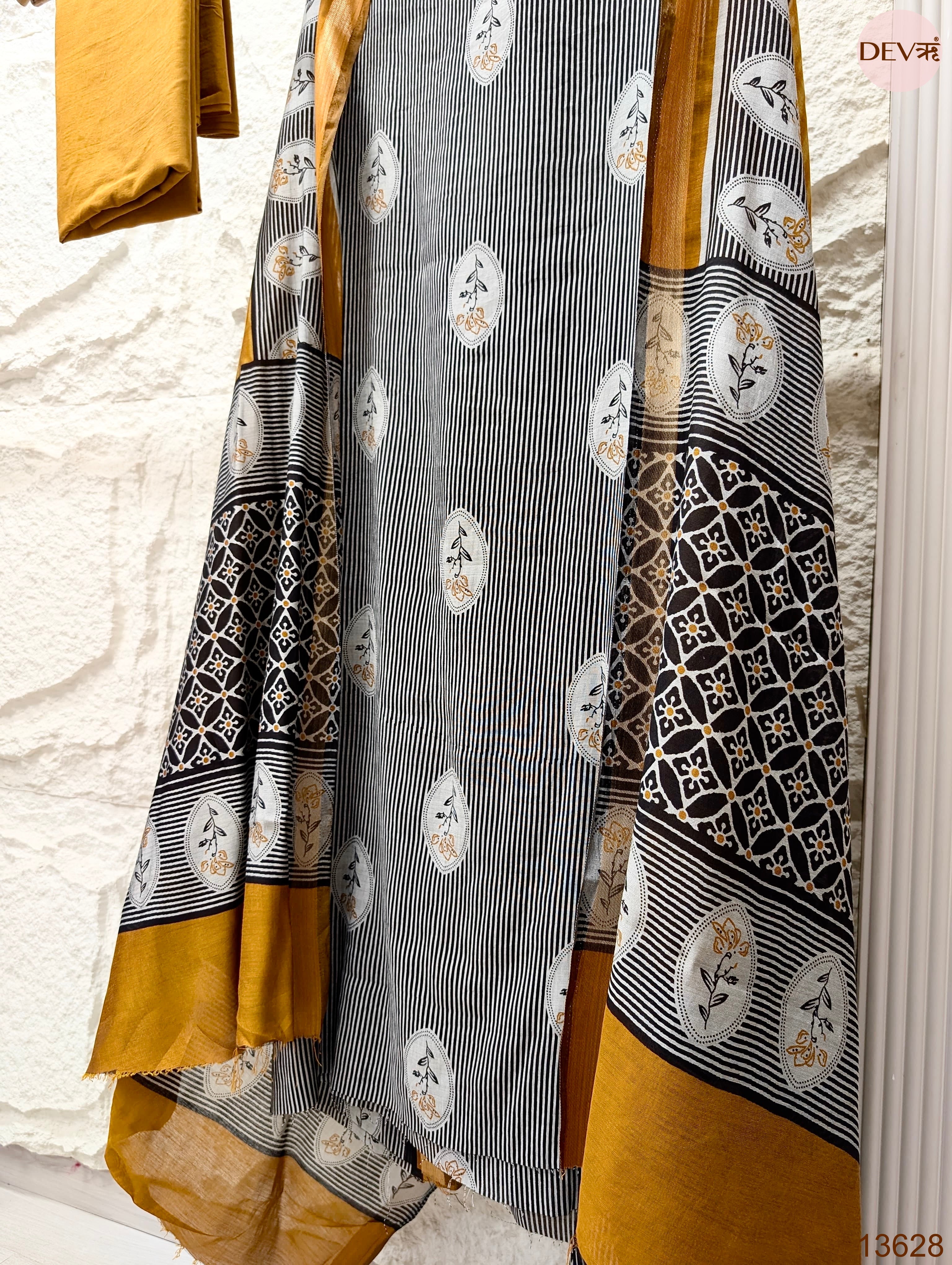 Black Maheshwari Silk Printed Unstitched 3-Piece Suit (Devri – D.No 13628)