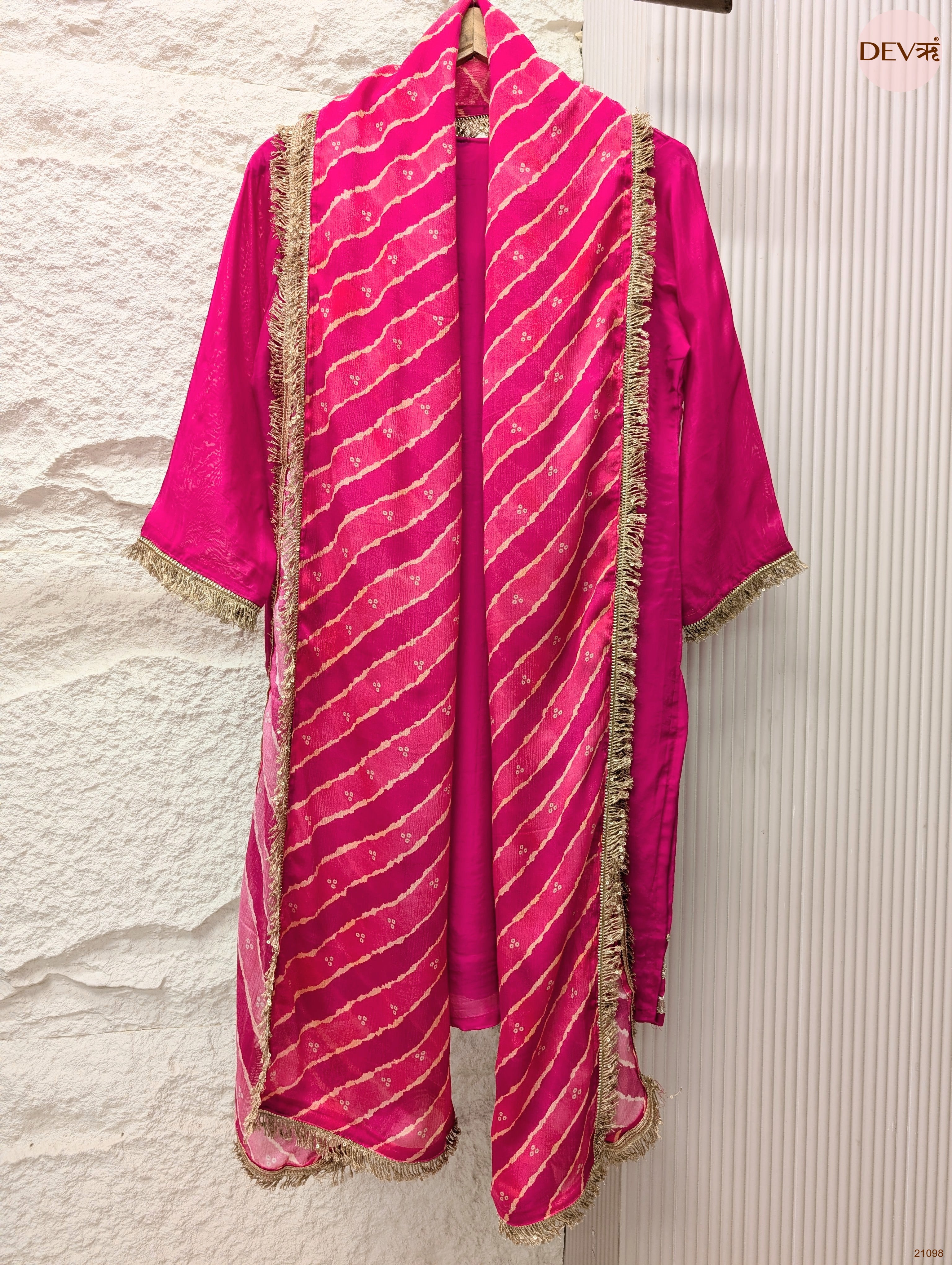 Gulnaar Pure organza silk Embroidered Pink 3-Piece Set (Devri – D.No 21098)