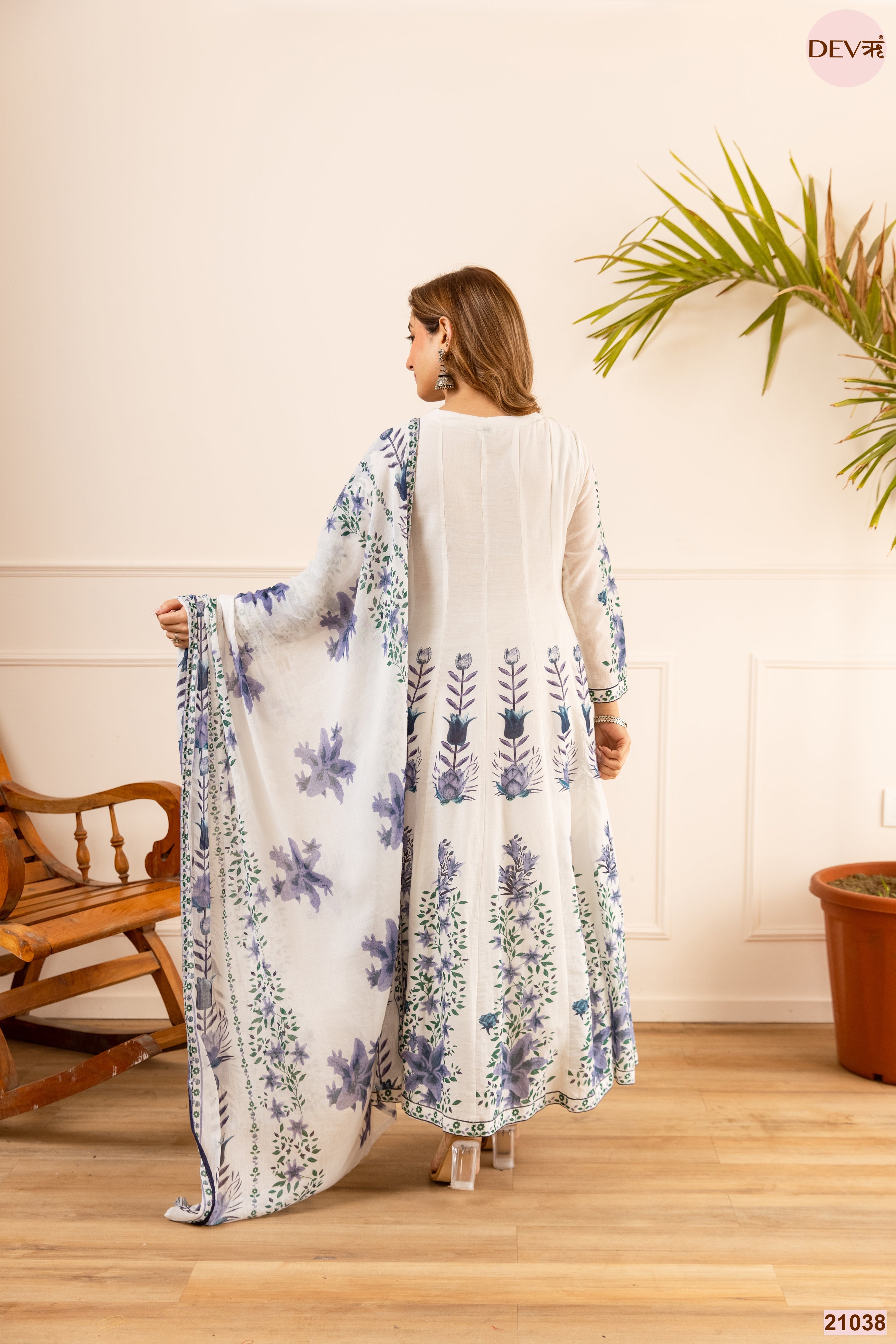 Gulnaar Mul Cotton Printed White 3-Piece Set (Devri – D.No 21038)