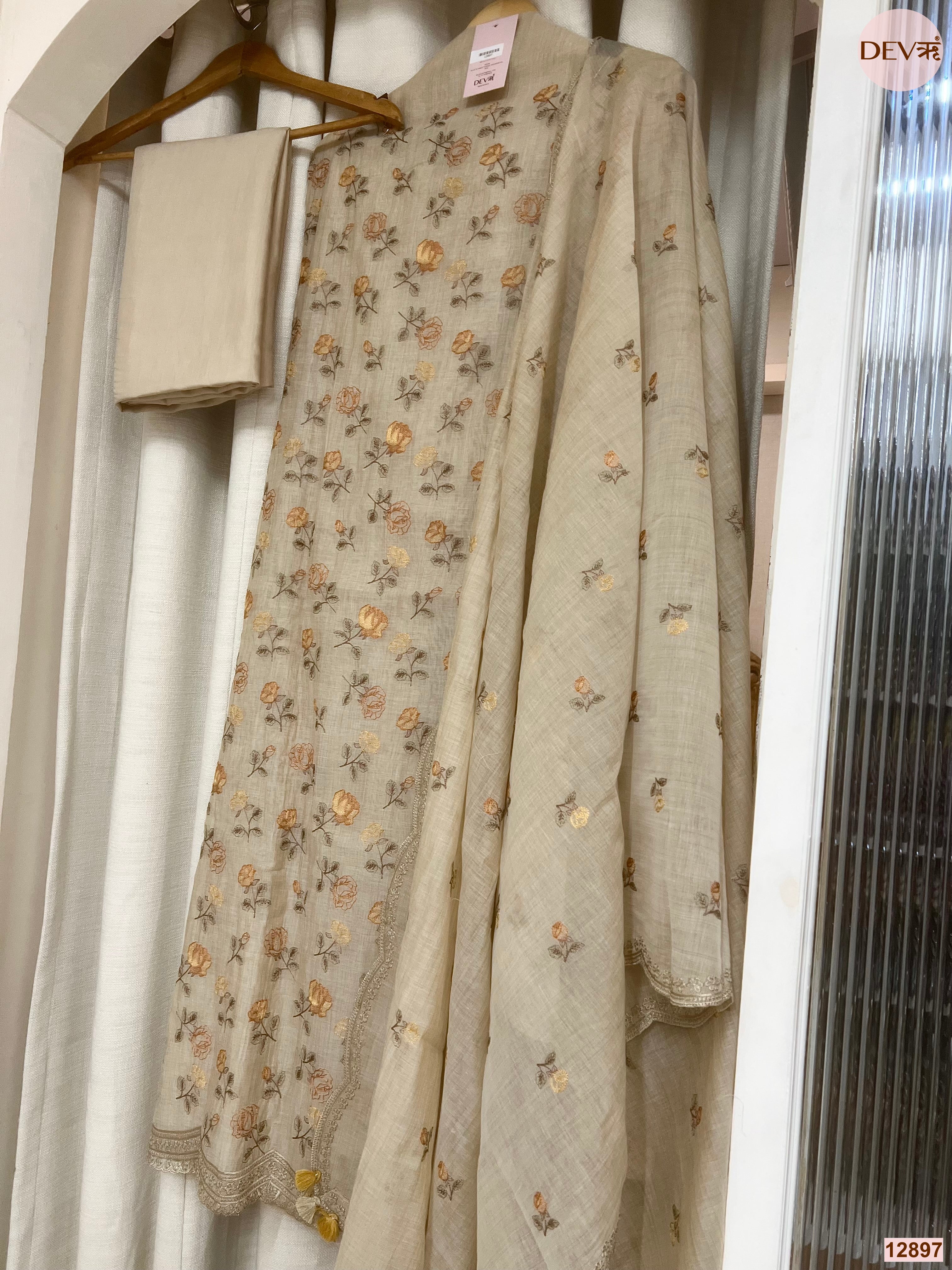 Cream Mul Chanderi Printed Unstitched 3-Piece Suit (Devri – D.No 12897)