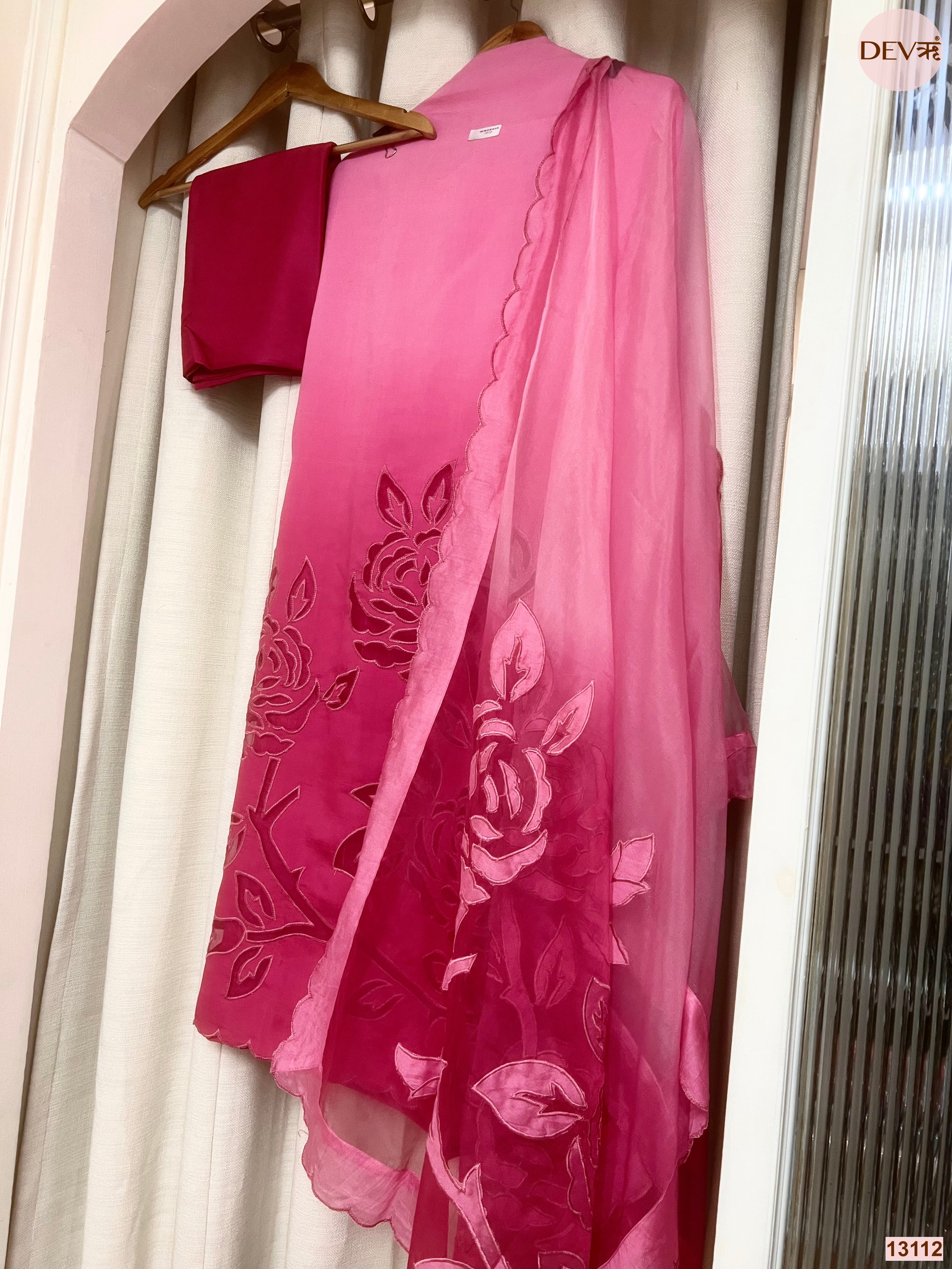 Pink Mul Chanderi Embroidered Unstitched 3-Piece Suit (Devri – D.No 13112)