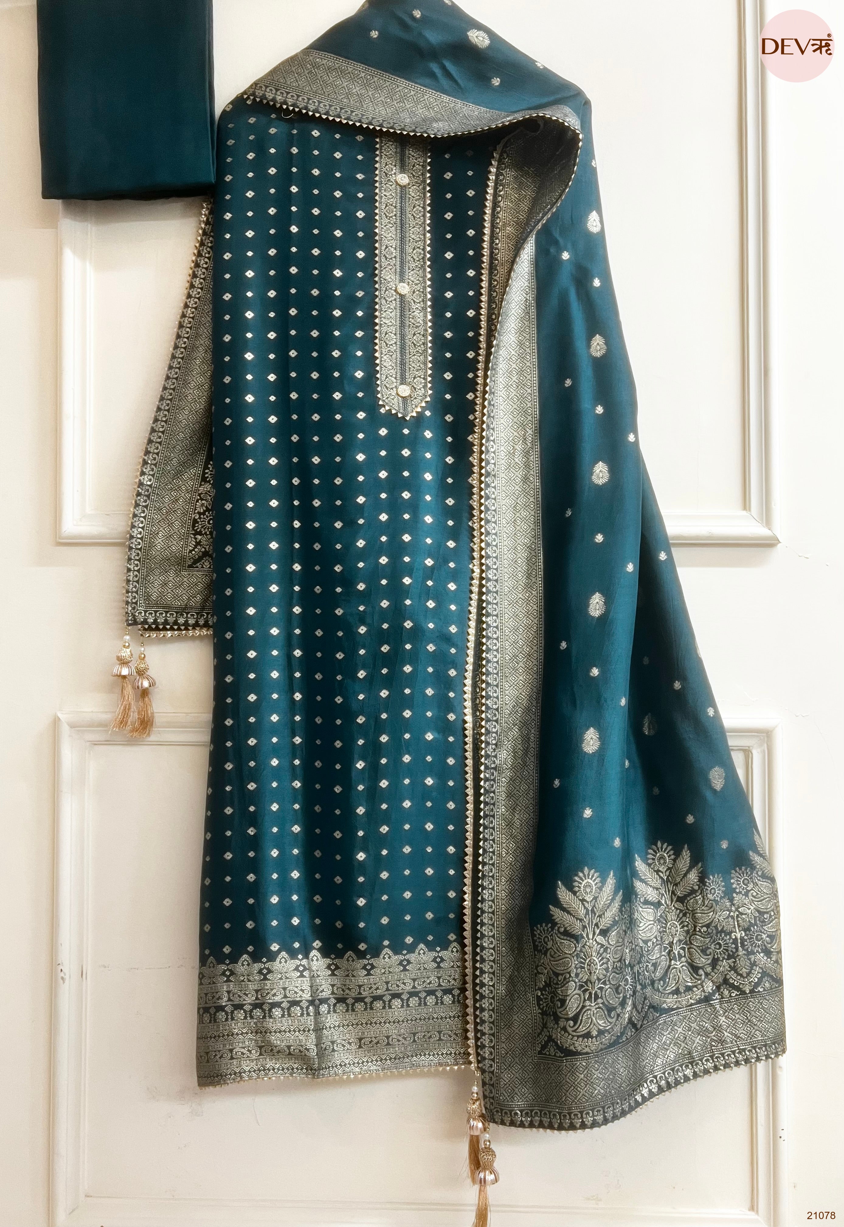 Teal Pure viscose dola silk Printed Unstitched 3-Piece Suit (Devri – D.No 21078)
