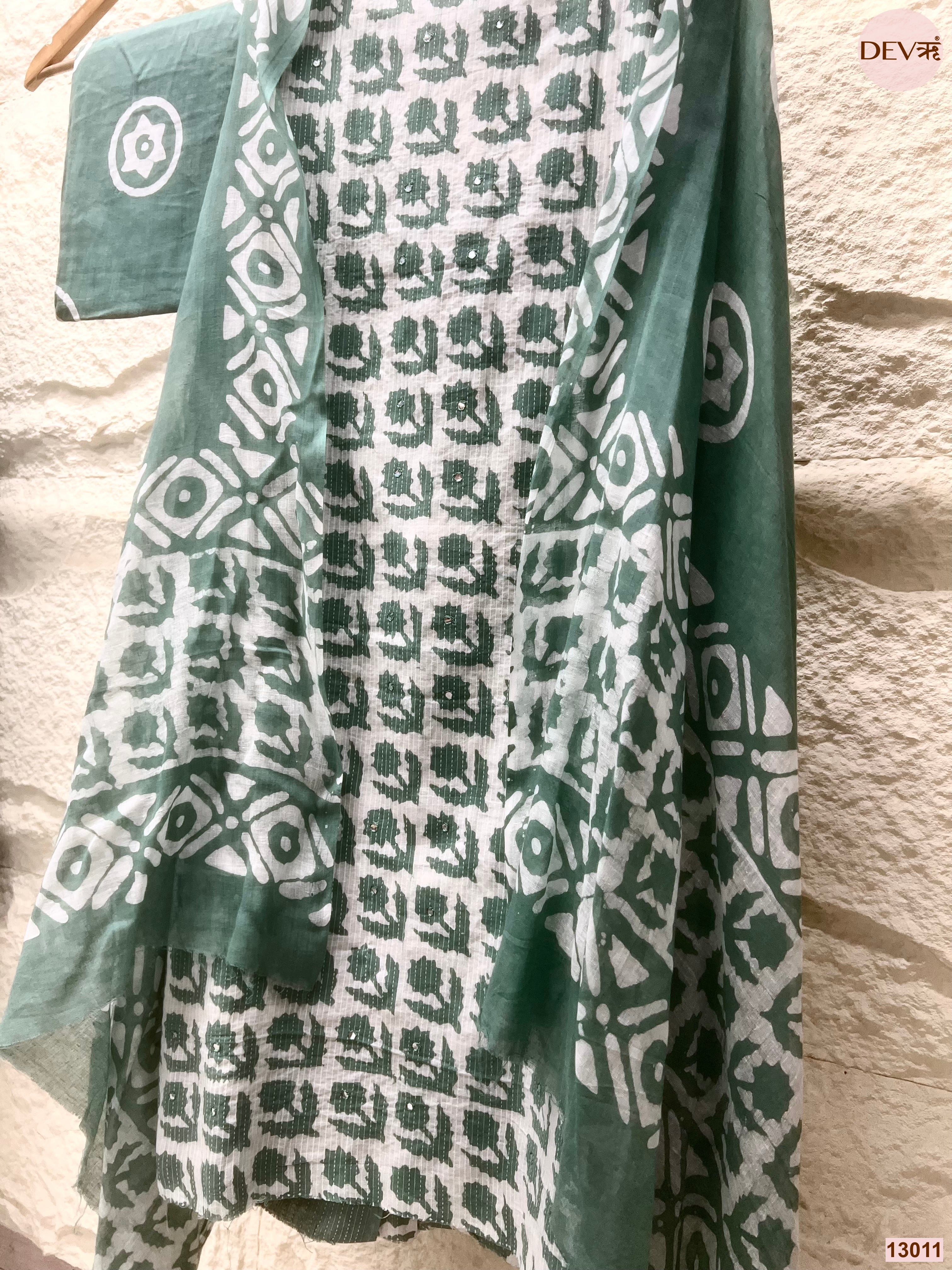 Green Cotton Printed Unstitched 3-Piece Suit (Devri – D.No 13011)