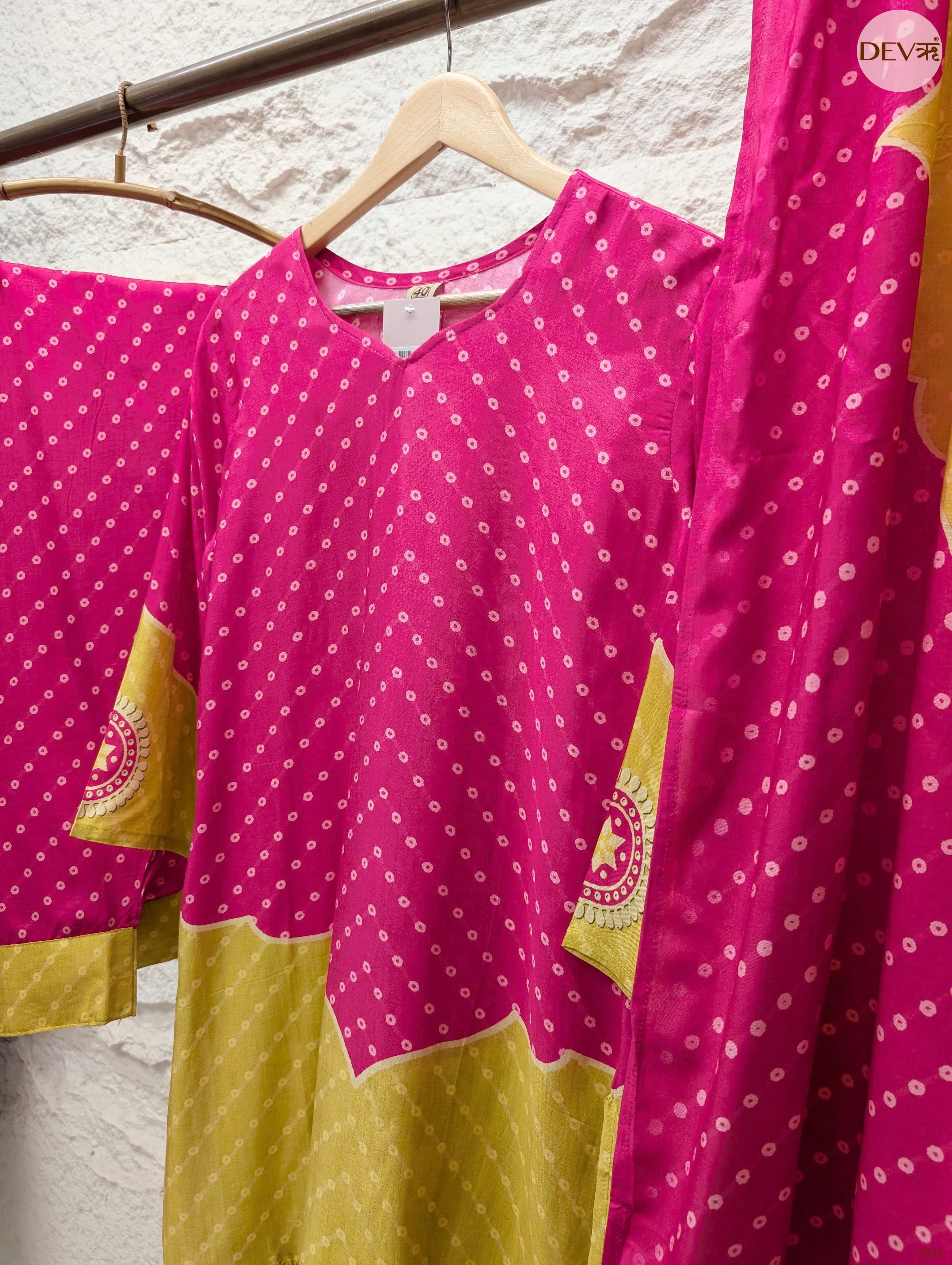 Gulnaar Pure muslin Printed Pink 3-Piece Set (Devri – D.No 13512)
