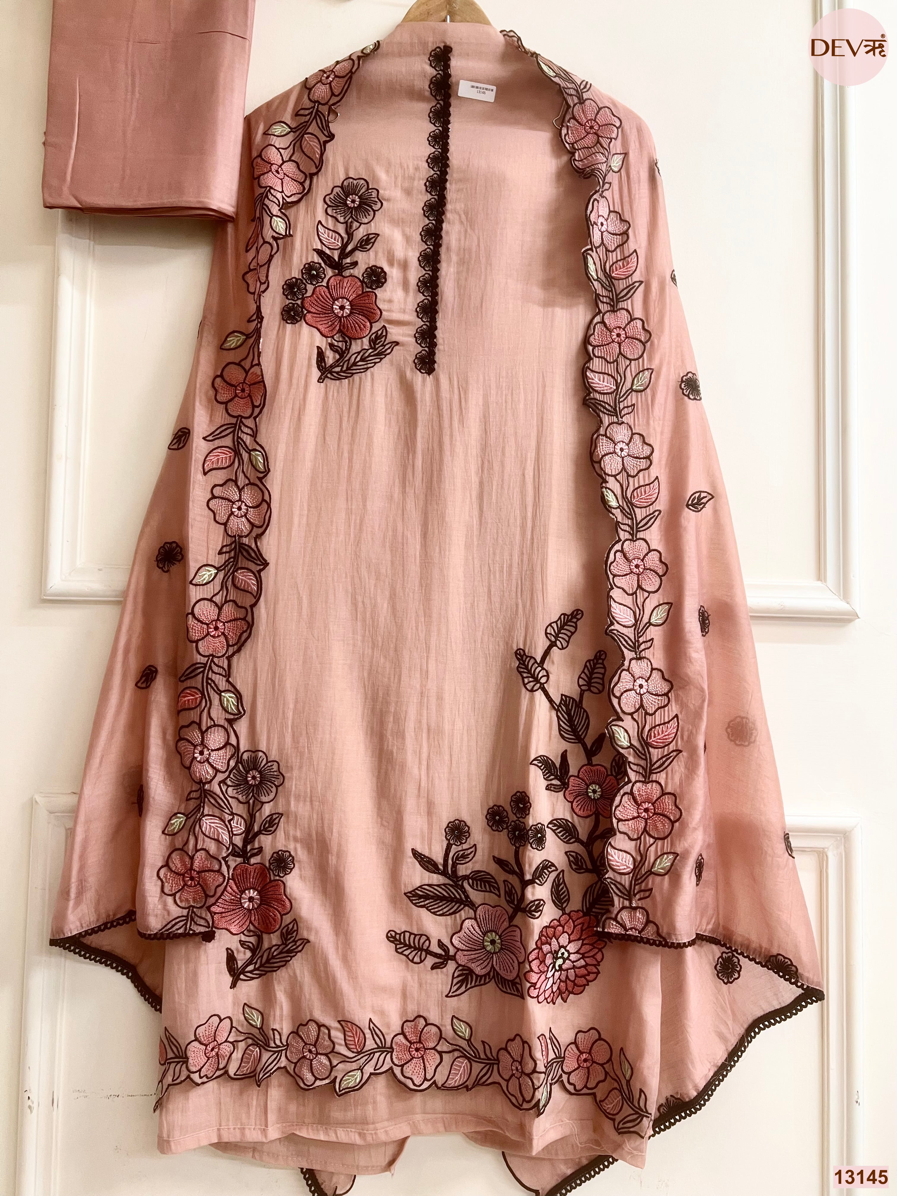 Pink Mul Chanderi Embroidered Unstitched 3-Piece Suit (Devri – D.No 13145)