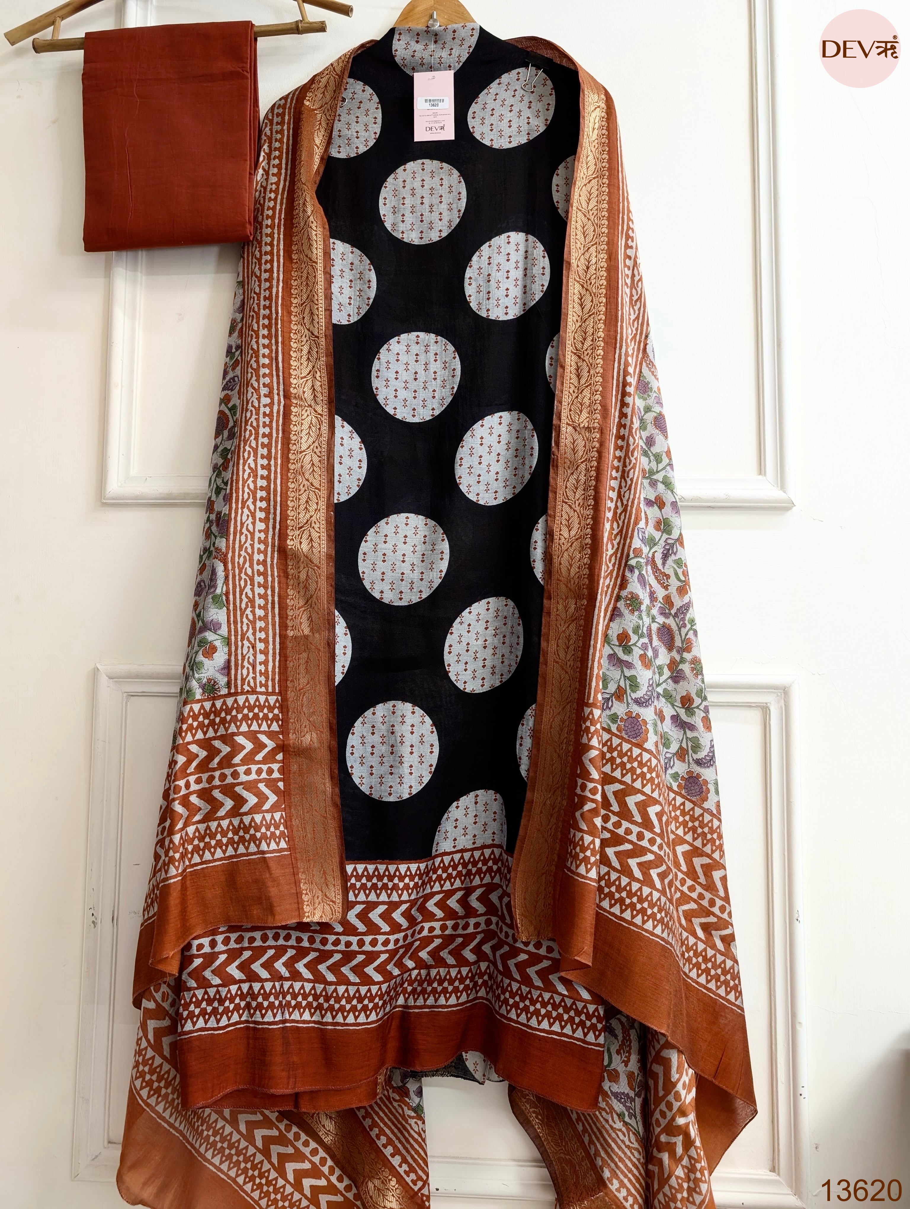 Black Maheshwari Silk Printed Unstitched 3-Piece Suit (Devri – D.No 13620)