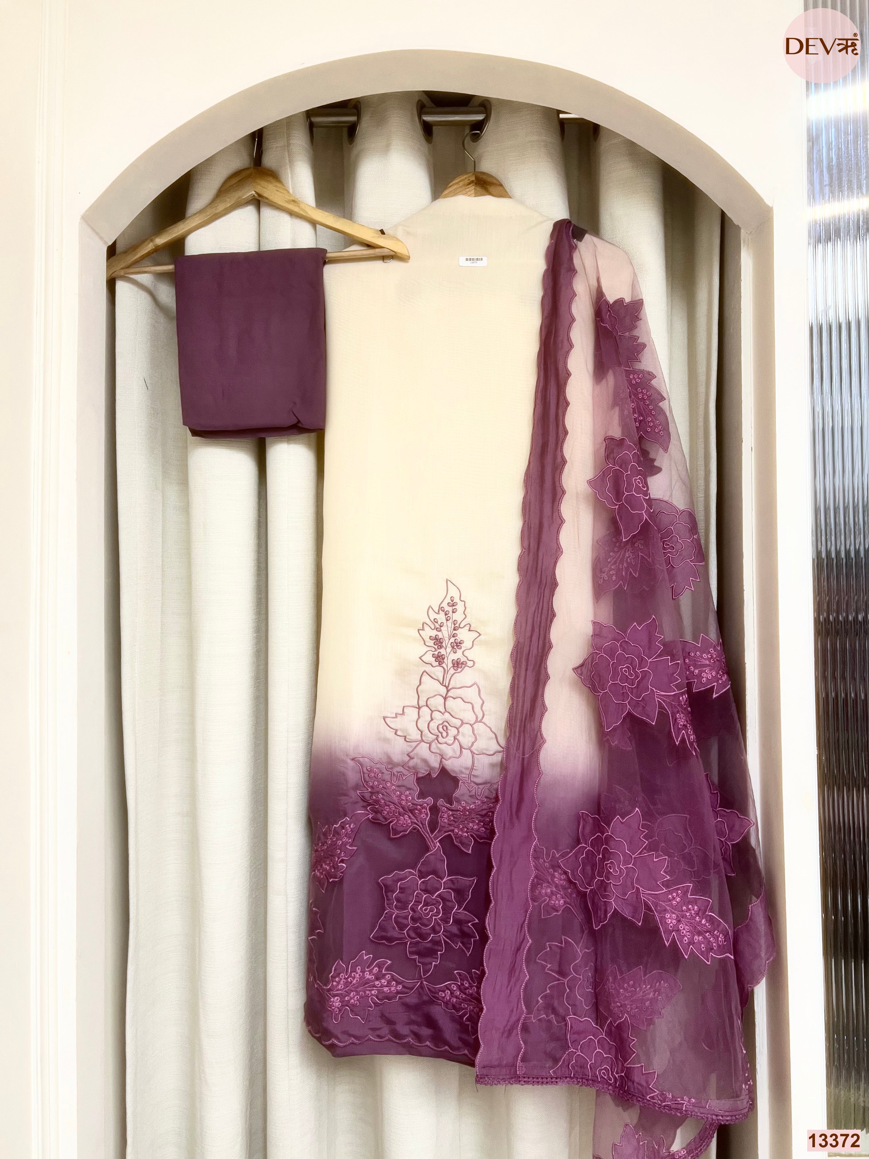 Purple Mul Chanderi Embroidered Unstitched 3-Piece Suit (Devri – D.No 13372)
