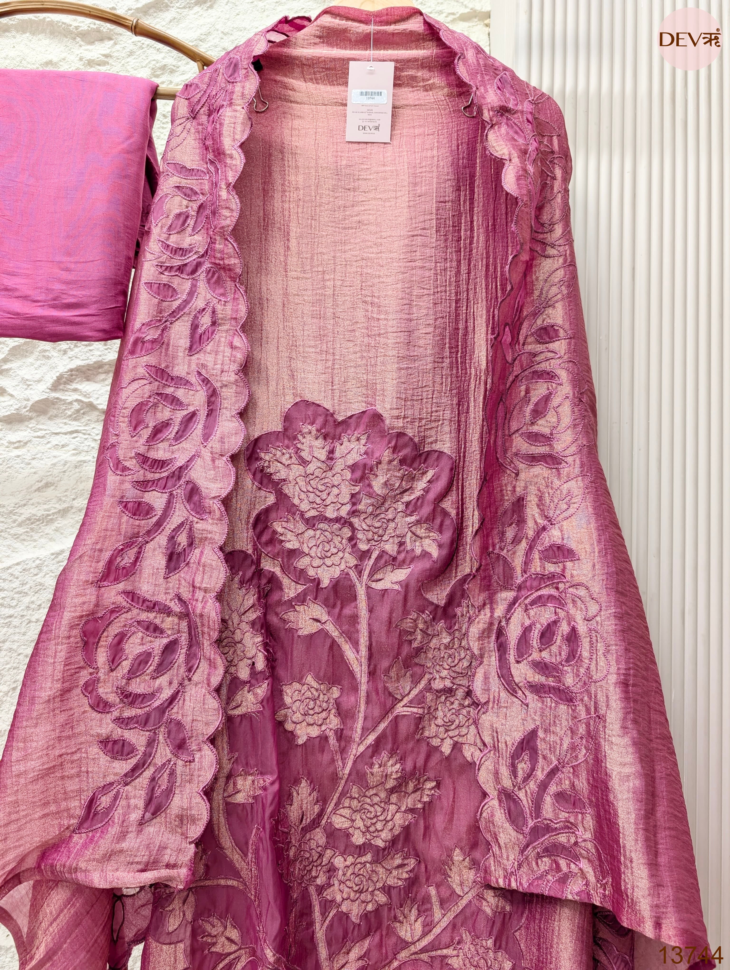Pink Tissue Crush Silk Embroidered Unstitched 3-Piece Suit (Devri – D.No 13744)