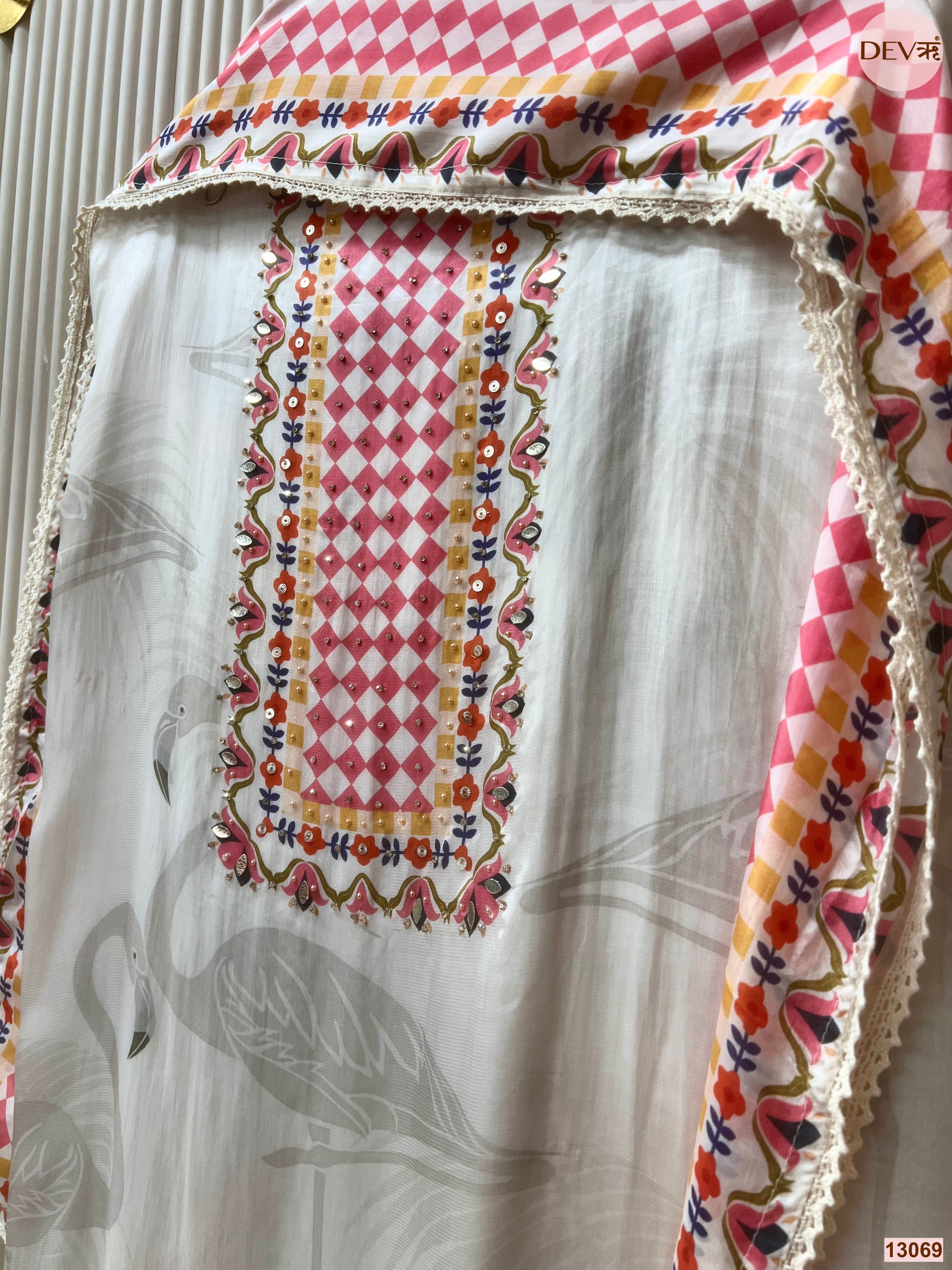 White Muslin Printed Unstitched 3-Piece Suit (Devri – D.No 13069)