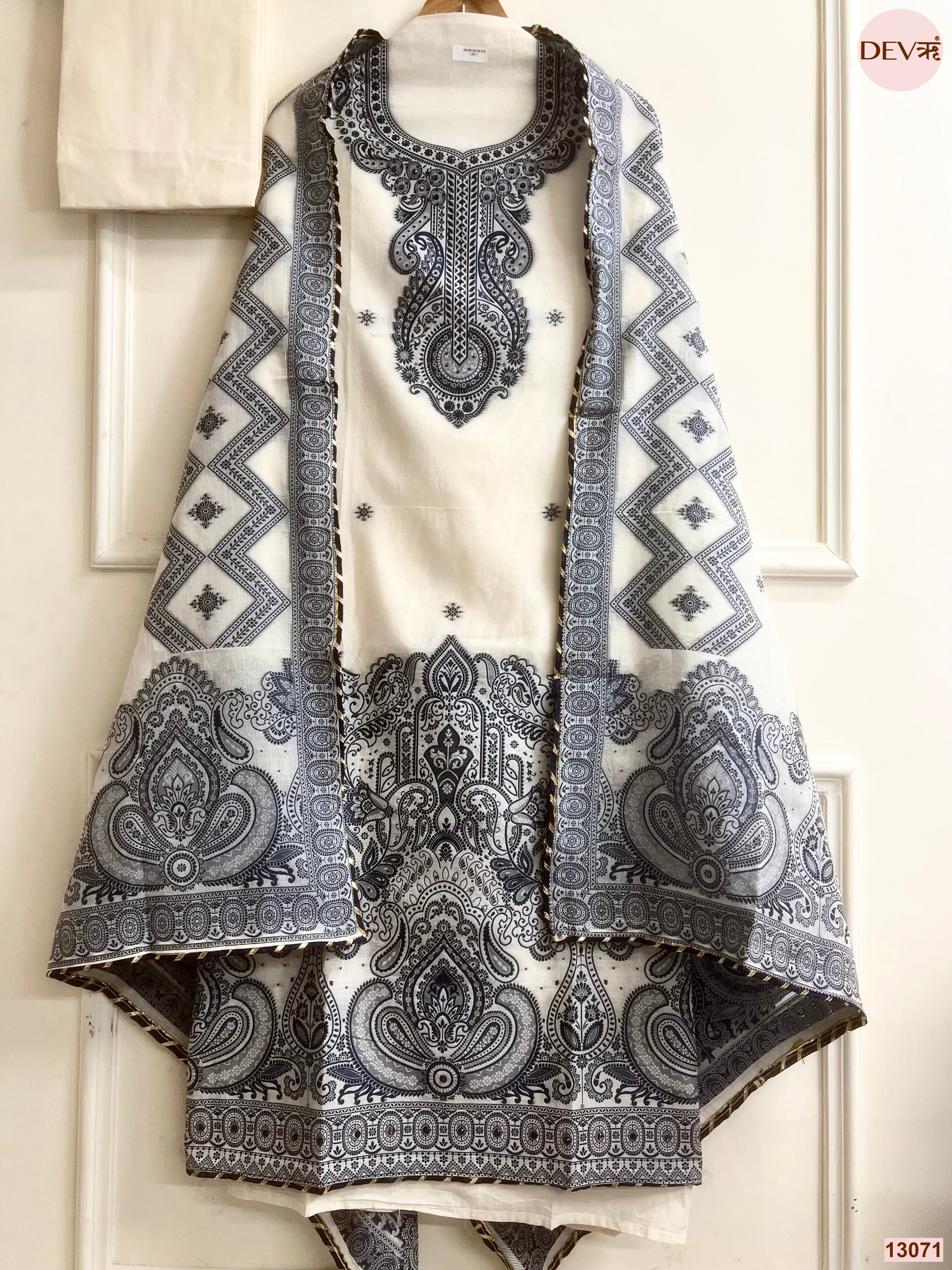 Off White Jamdani Cotton Printed Unstitched 3-Piece Suit (Devri – D.No 13071)