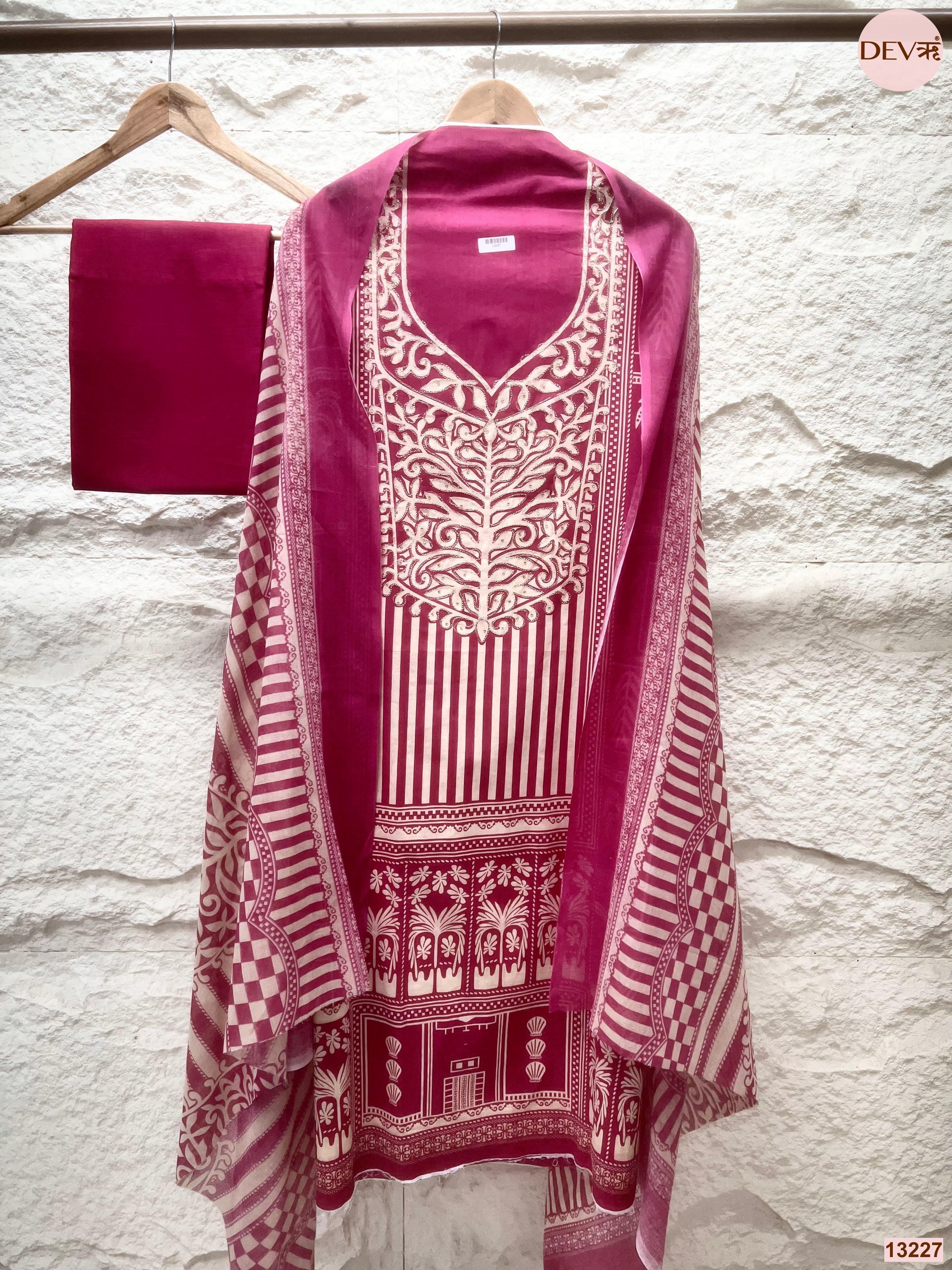 Magenta Cotton Printed Unstitched 3-Piece Suit (Devri – D.No 13227)