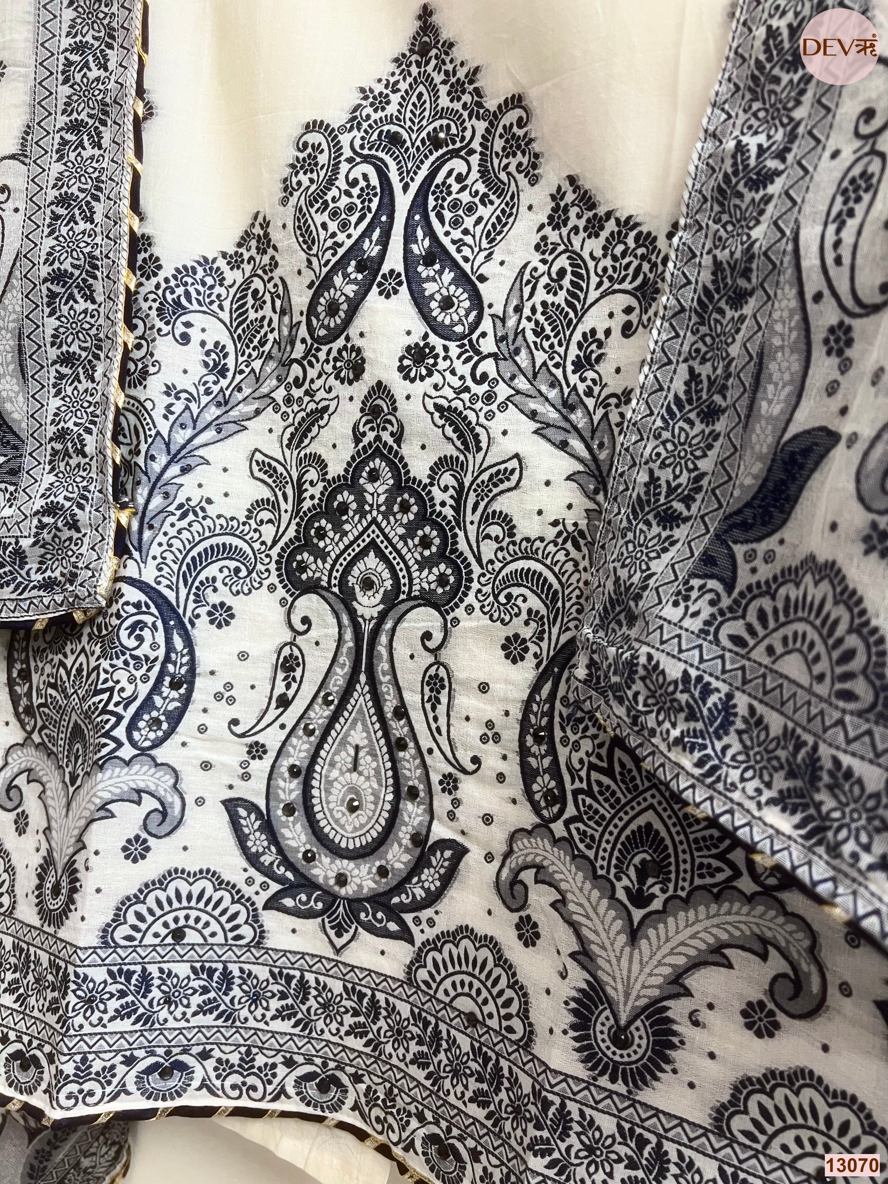 Off White Jamdani Cotton Printed Unstitched 3-Piece Suit (Devri – D.No 13070)
