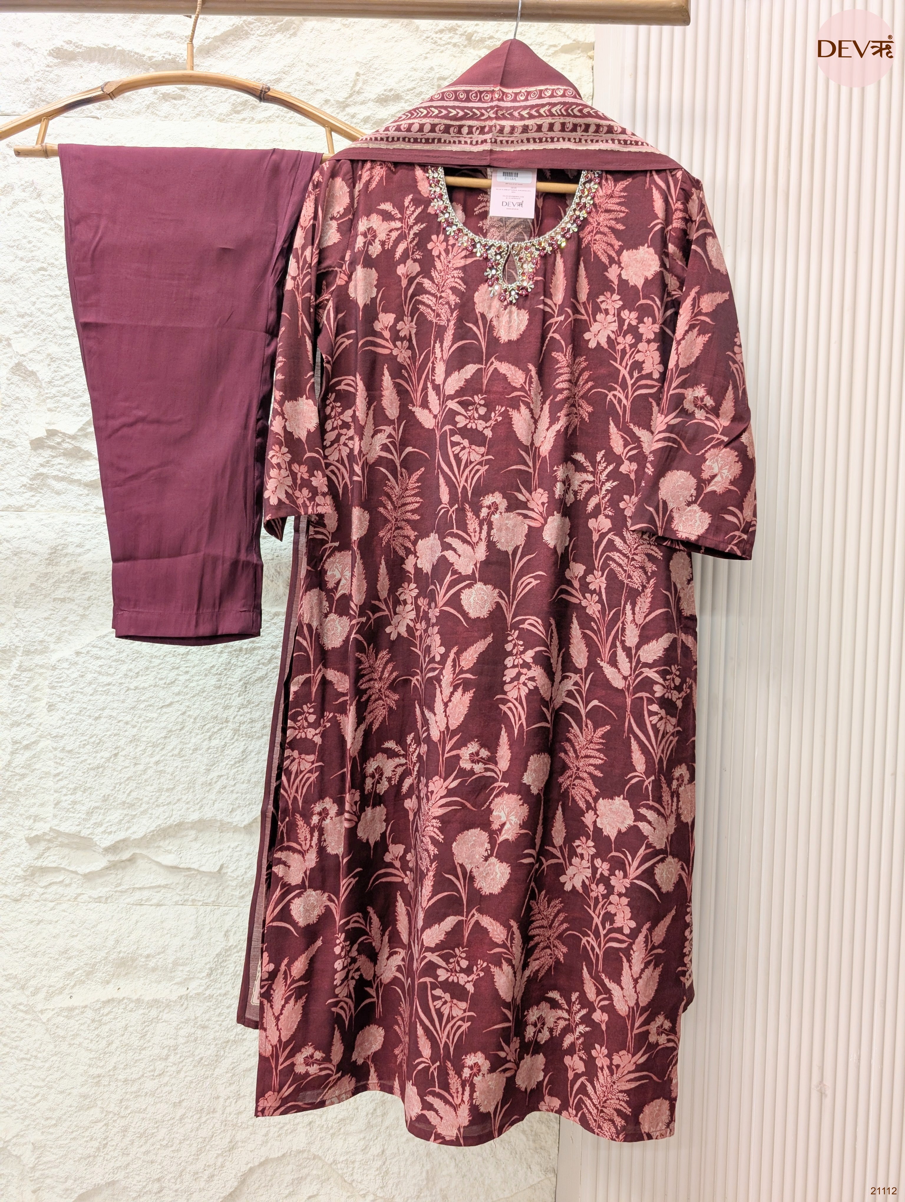 Gulnaar Pure modal silk Printed Wine 3-Piece Set (Devri – D.No 21112)