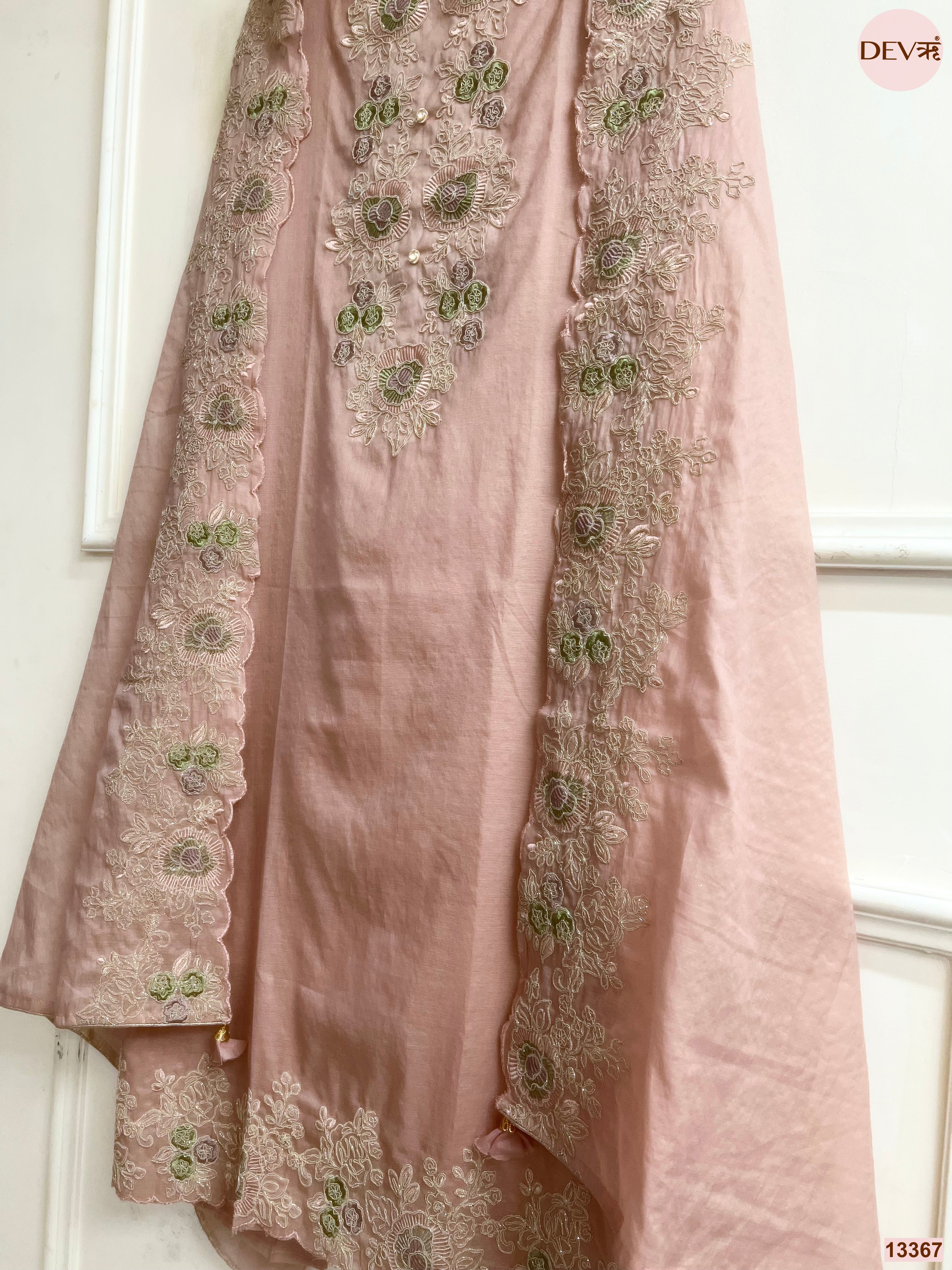 Peach Mul Chanderi Embroidered Unstitched 3-Piece Suit (Devri – D.No 13367)