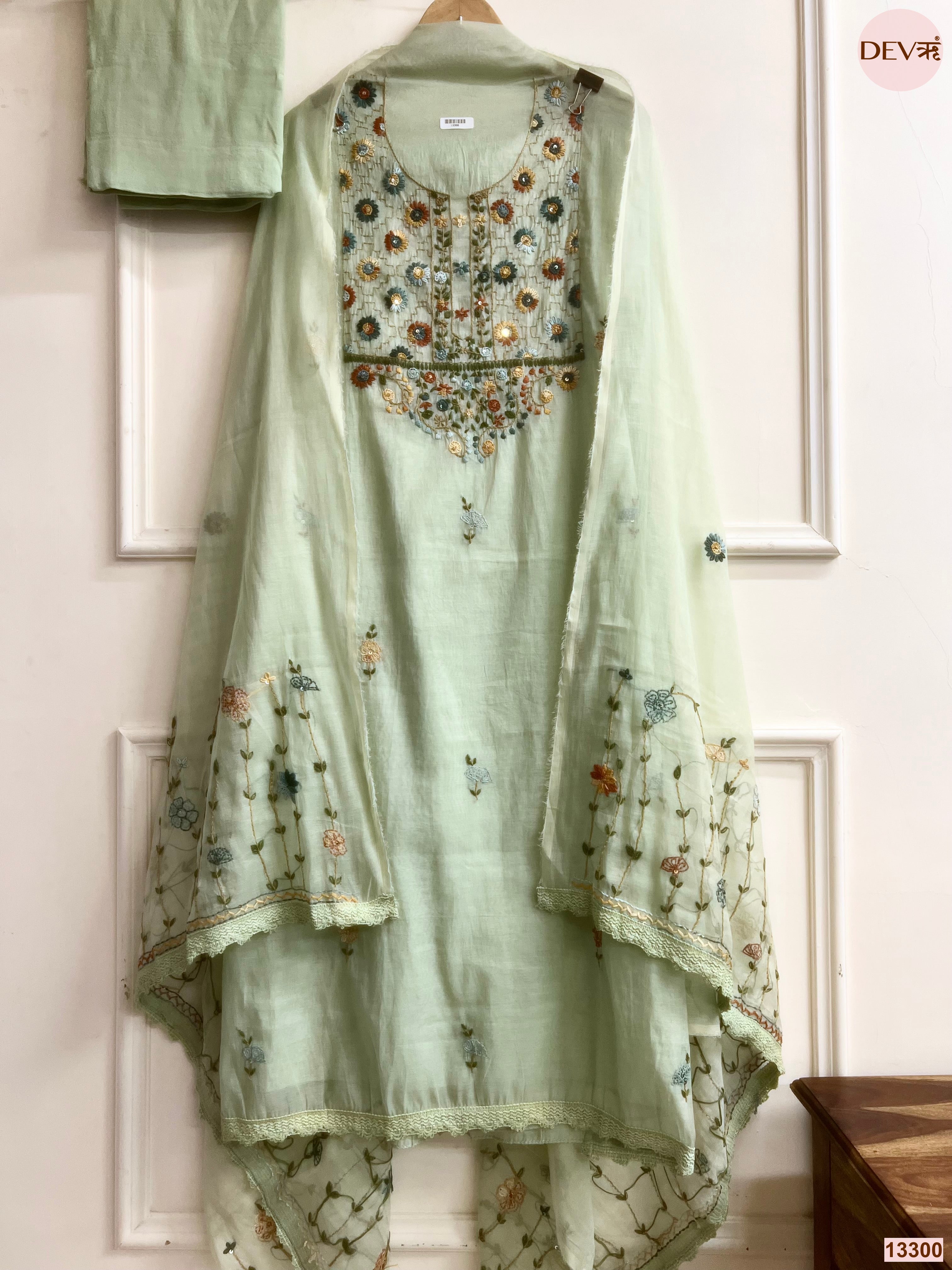 Mint Mul Chanderi Embroidered Unstitched 3-Piece Suit (Devri – D.No 13300)