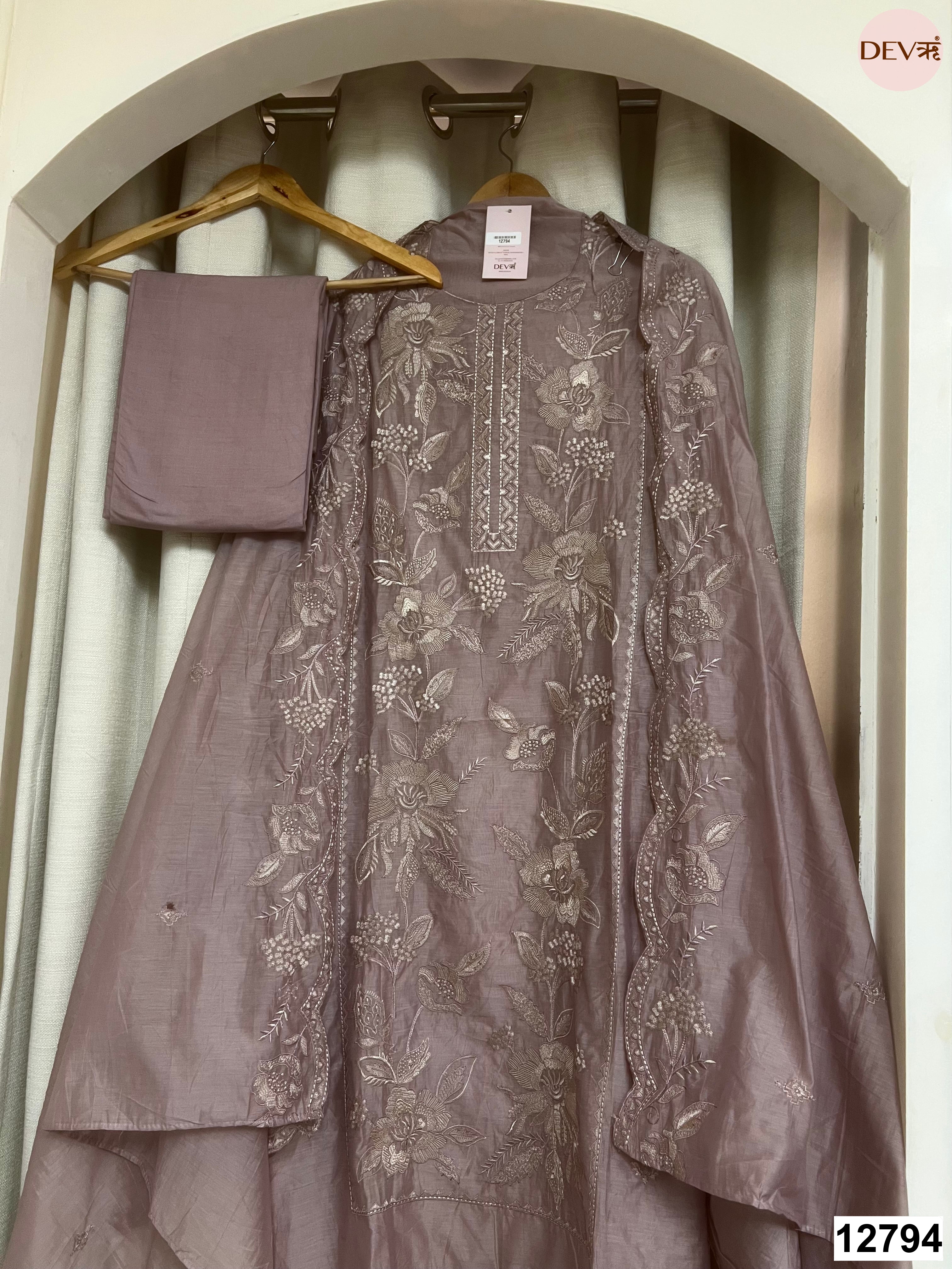 Mauve Mul Chanderi Embroidered Unstitched 3-Piece Suit (Devri – D.No 12794)